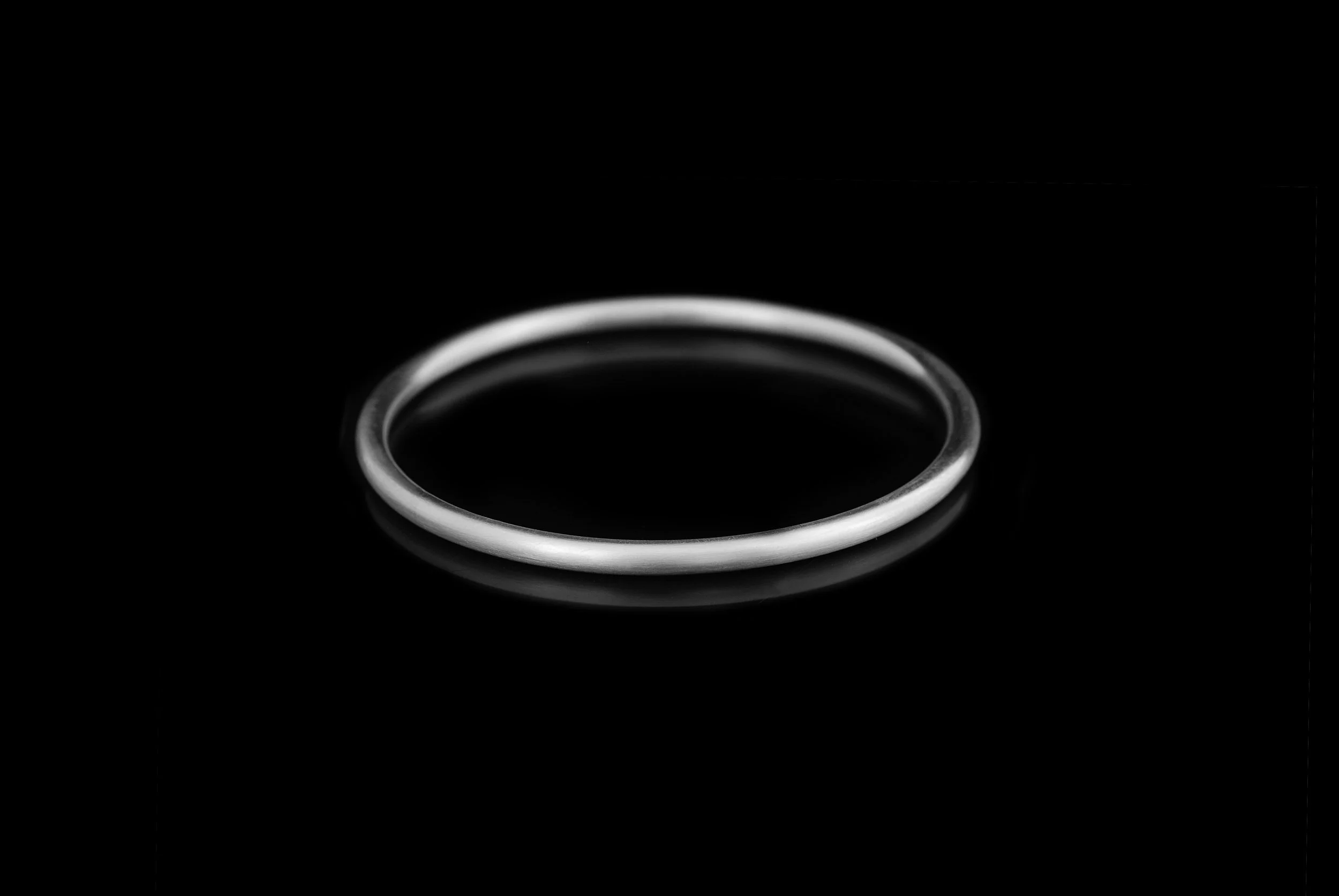 BangleThick_MatteSilver_1.jpg