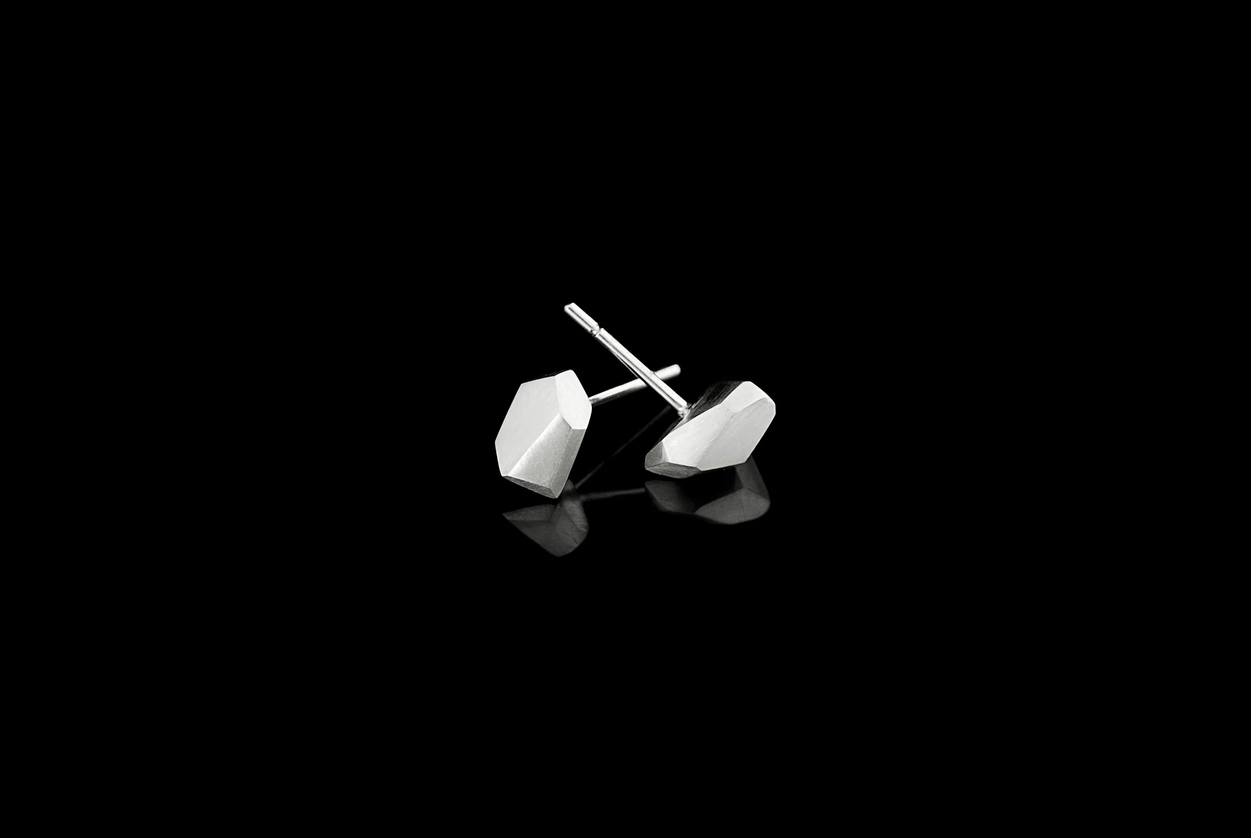 GeoEarrings_MatteSilver_1.jpg