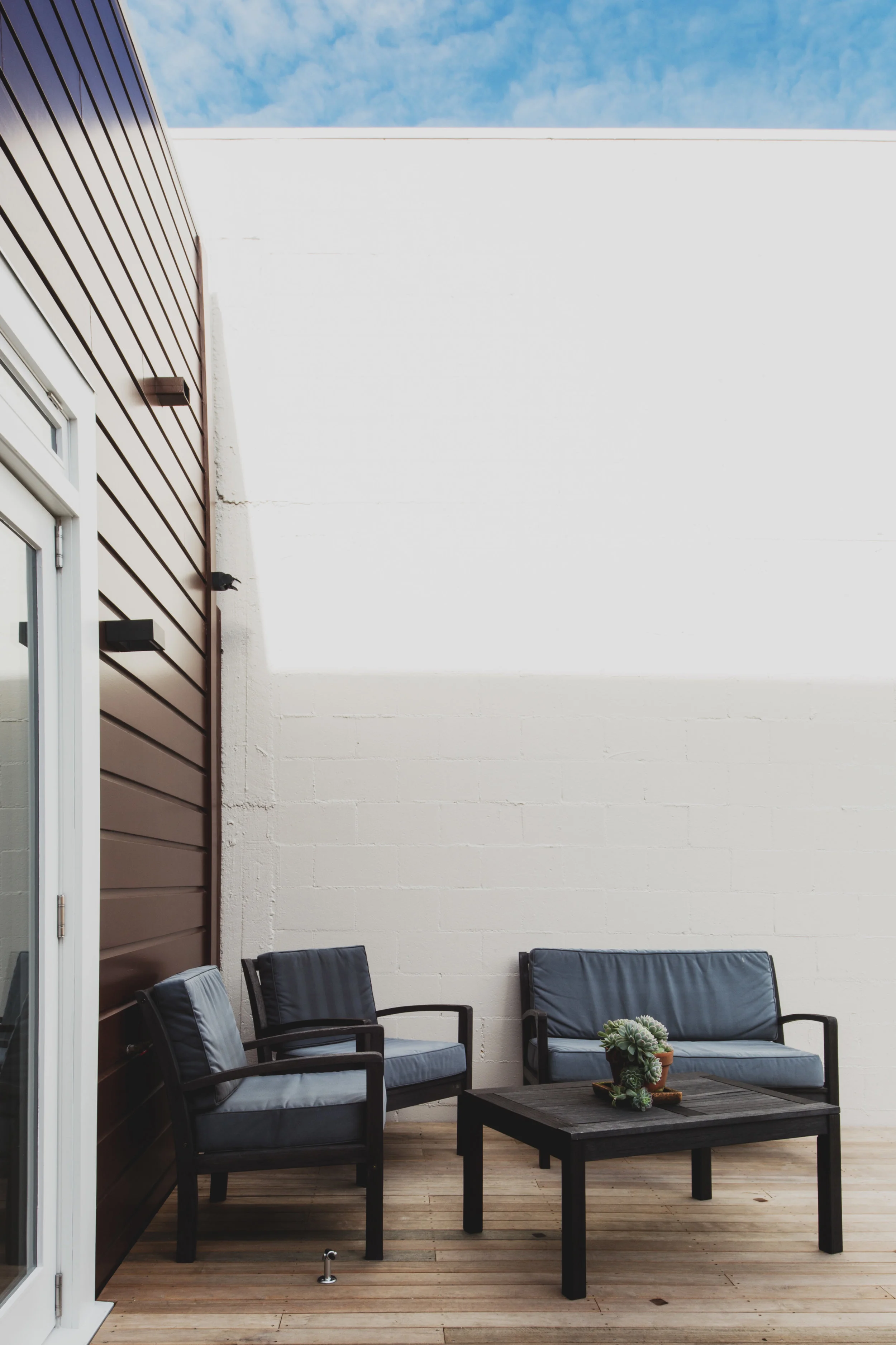 BrownHouse019.jpg