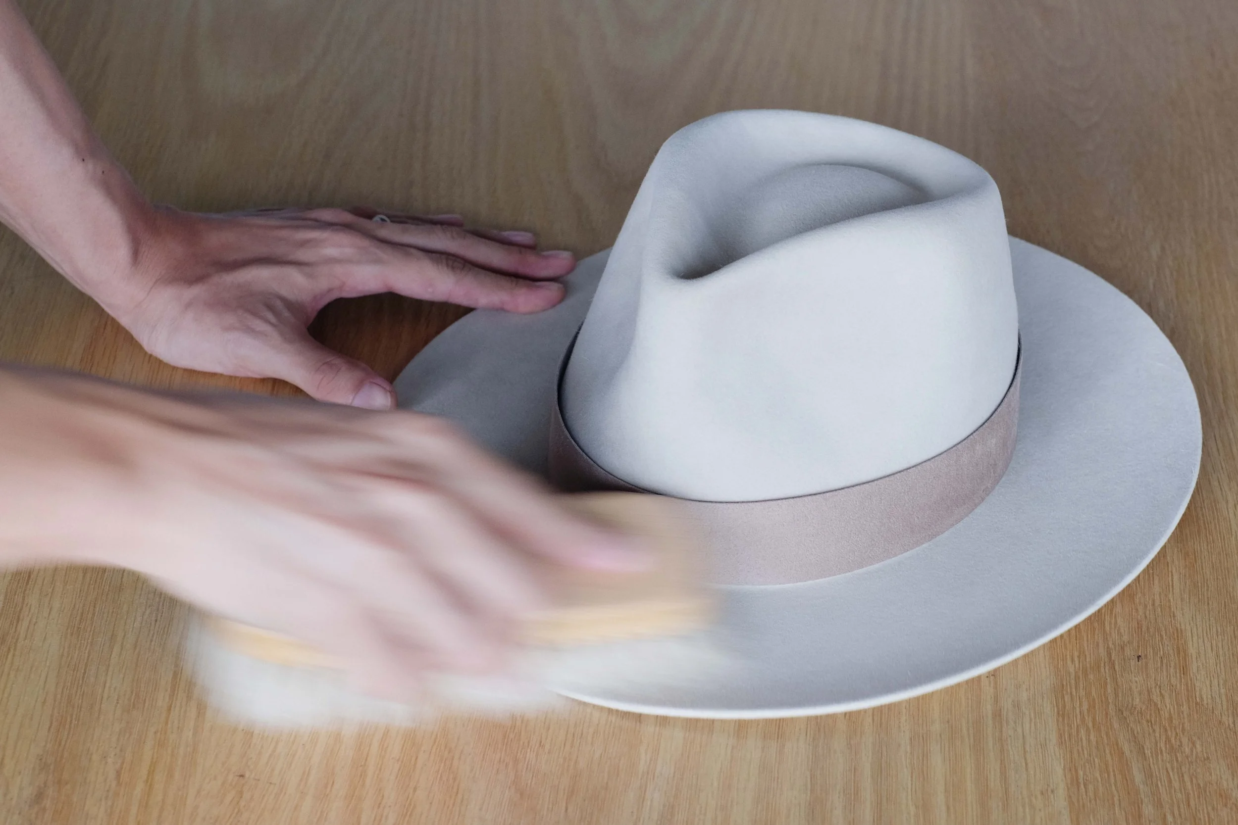 HAT CARE &lt;FELT HAT&gt;