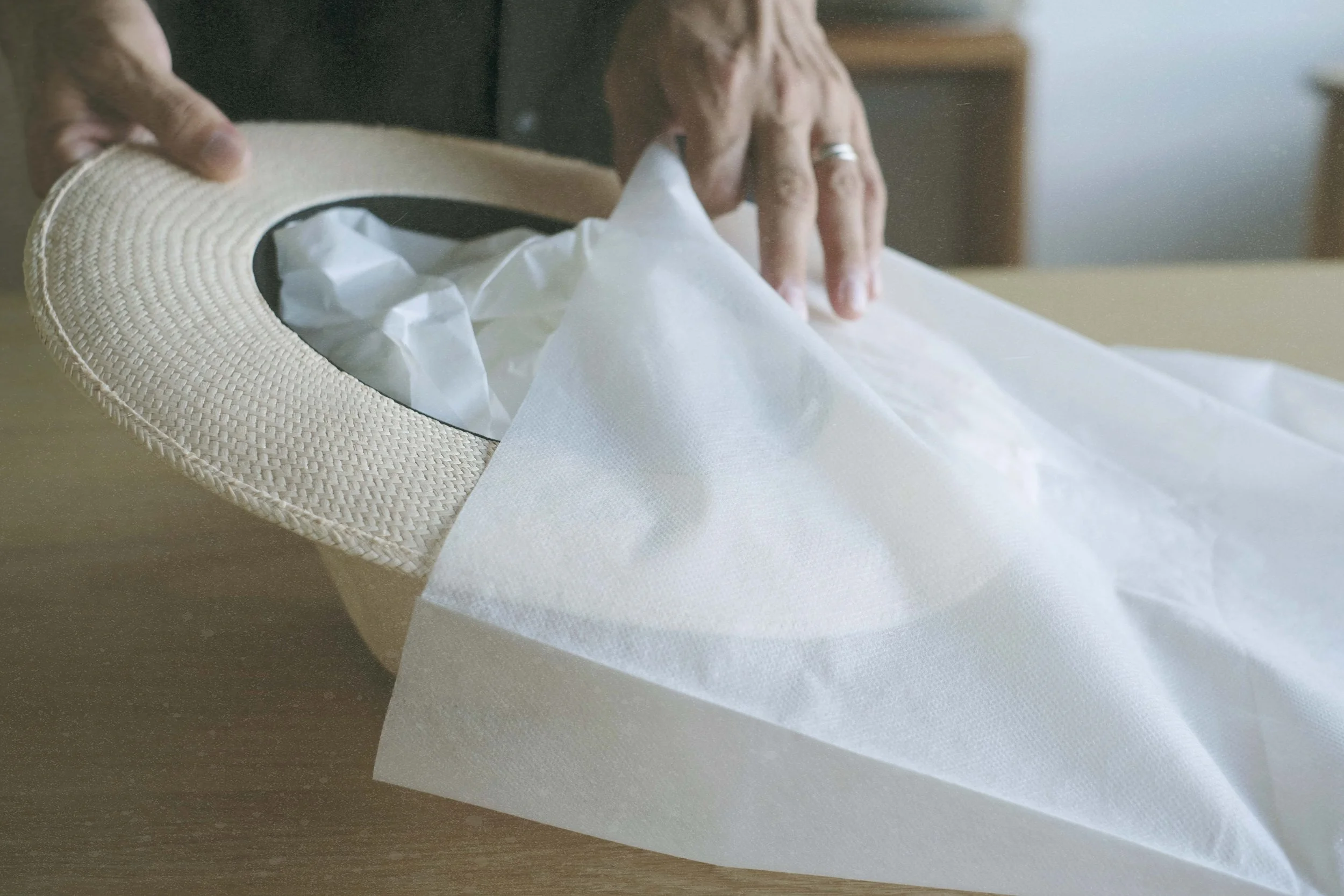 How to store Summer Hats -パナマハットの保管方法-