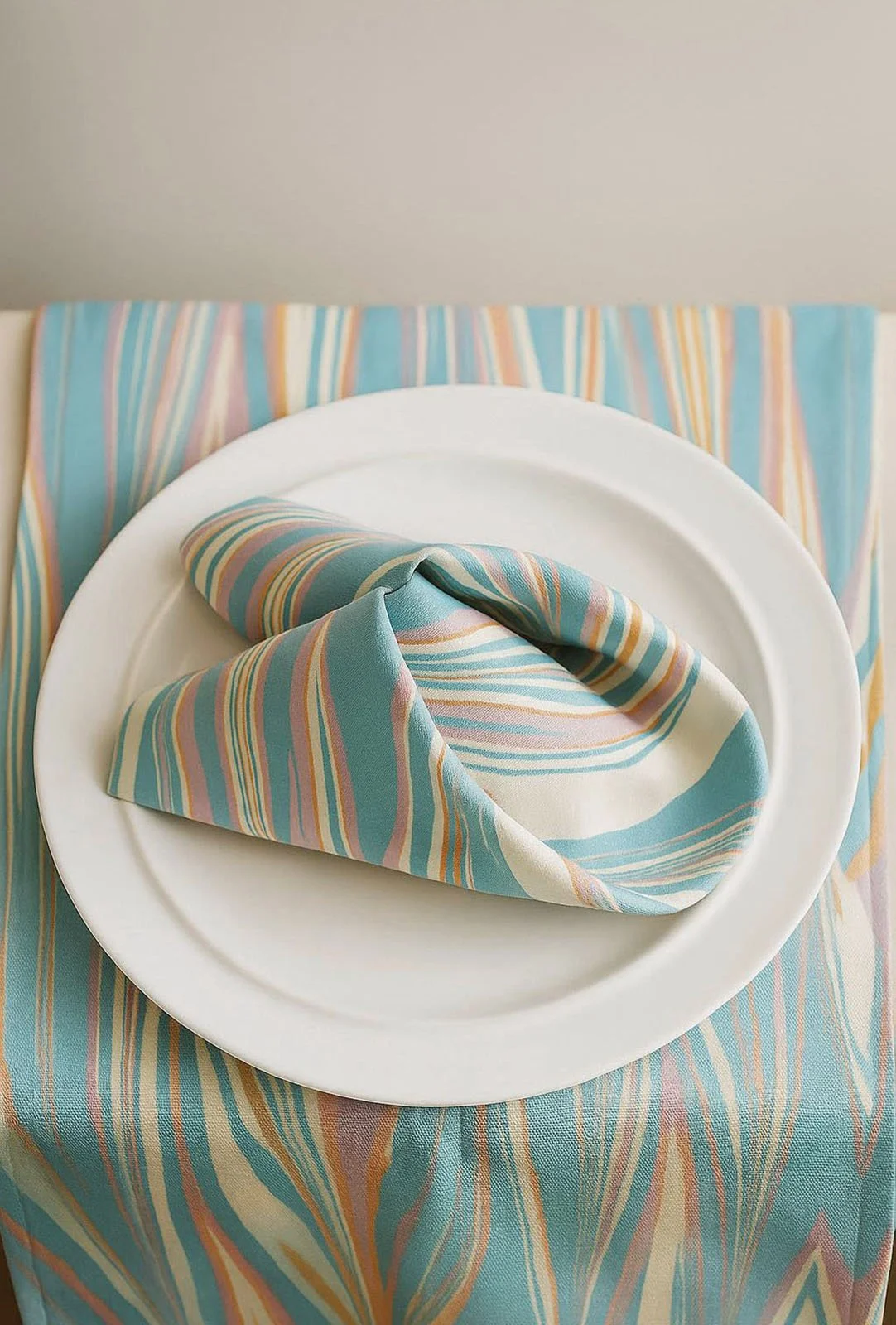 moderne bordtekstiler håndlaget i Italia bærekraftig design for minimalistiske hjem