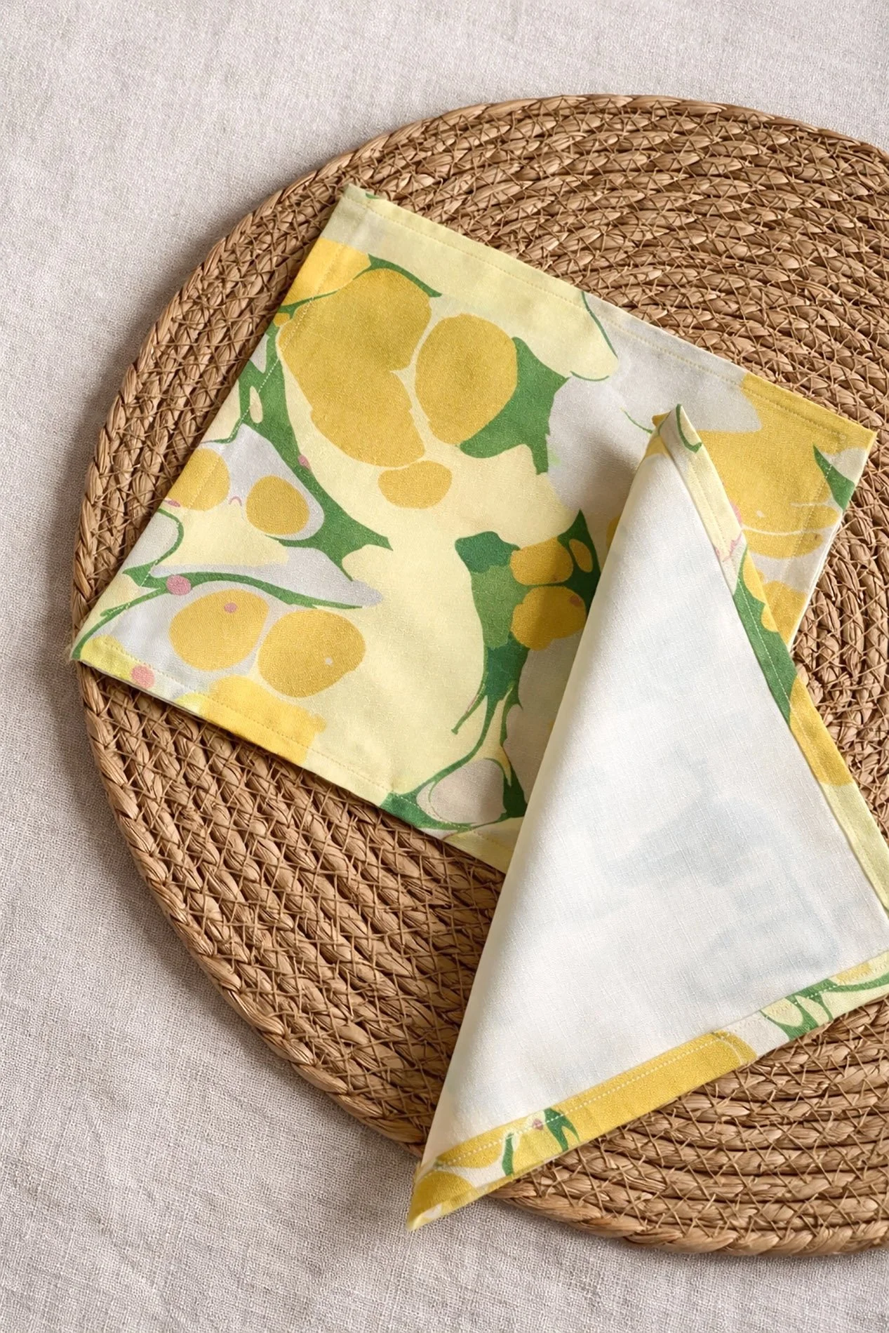 tuscany inspired sunshine lemon cloth cocktail napkins for entertaining