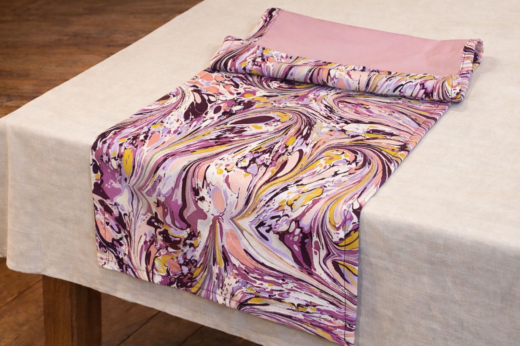 chemin de table coton tissu réutilisable couleurs chaudes linge de table moderne italie