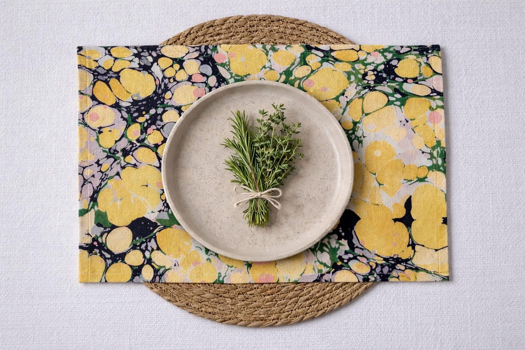 Marbled cotton placemat in forest green and golden tones, La Forestina design, artisan handmade table linen Italy