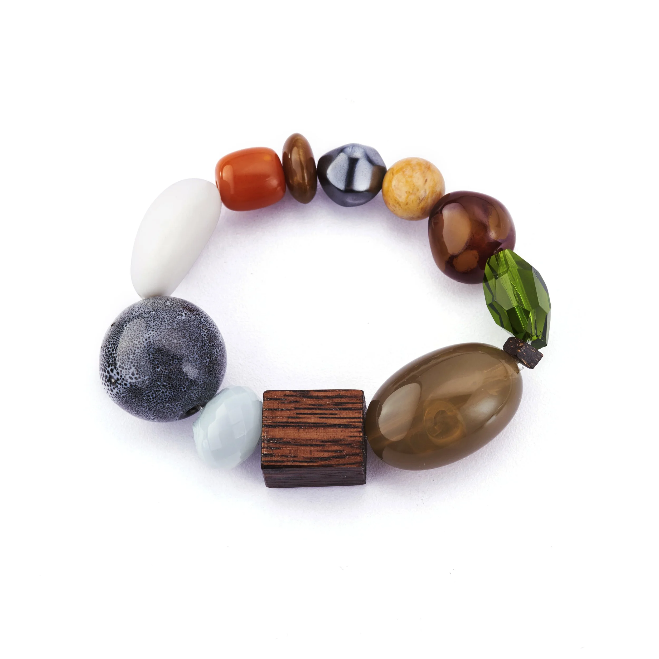 MEETING OF DIFFERENT COLORS色彩大集合