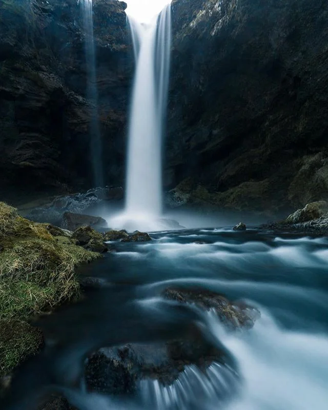 Throwback to some waterfalls in Iceland.  #icelandtravels #icelandphotography #iceland #iceland🇮🇸 #canon #canondslr #canon_photos #canonphotography #canon📷 #canon5dmarkiv #longexposure #longexposure_shots #longexposurephotography #earthfocus #eart