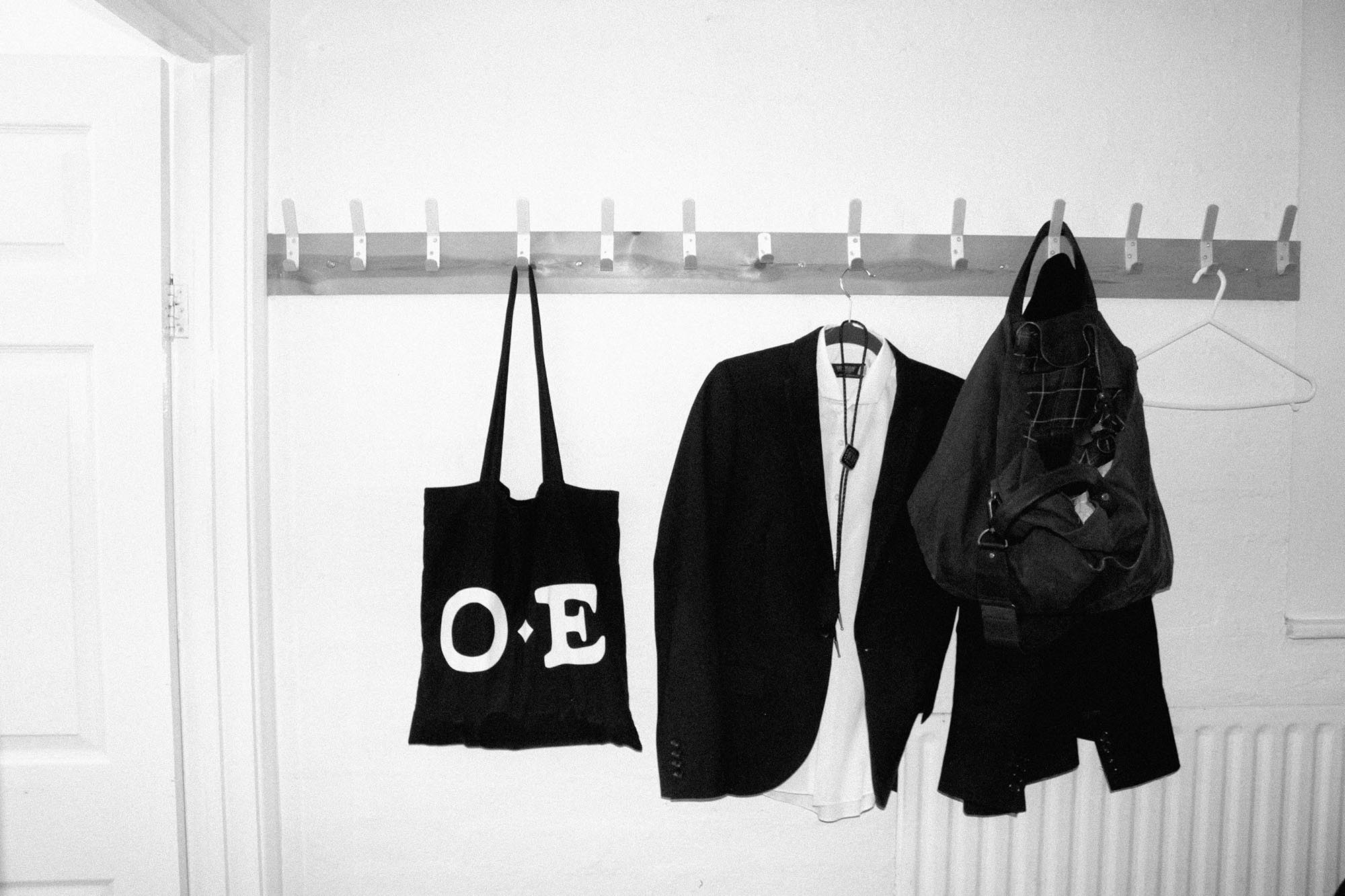 OE DRESSING ROOM © JOSH FLETCHER.jpg