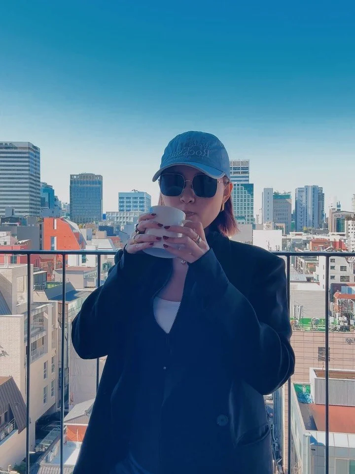 Goodbye 2025 ✨🙏🏻 To more nice cafes, to cute boy @latte.milk___ , to more cross country meetings @shirleea 🤩, to more shopping holidays @paulalogy 🛍️ , to more fabulous hair flips and many many more good stuffs ❤️