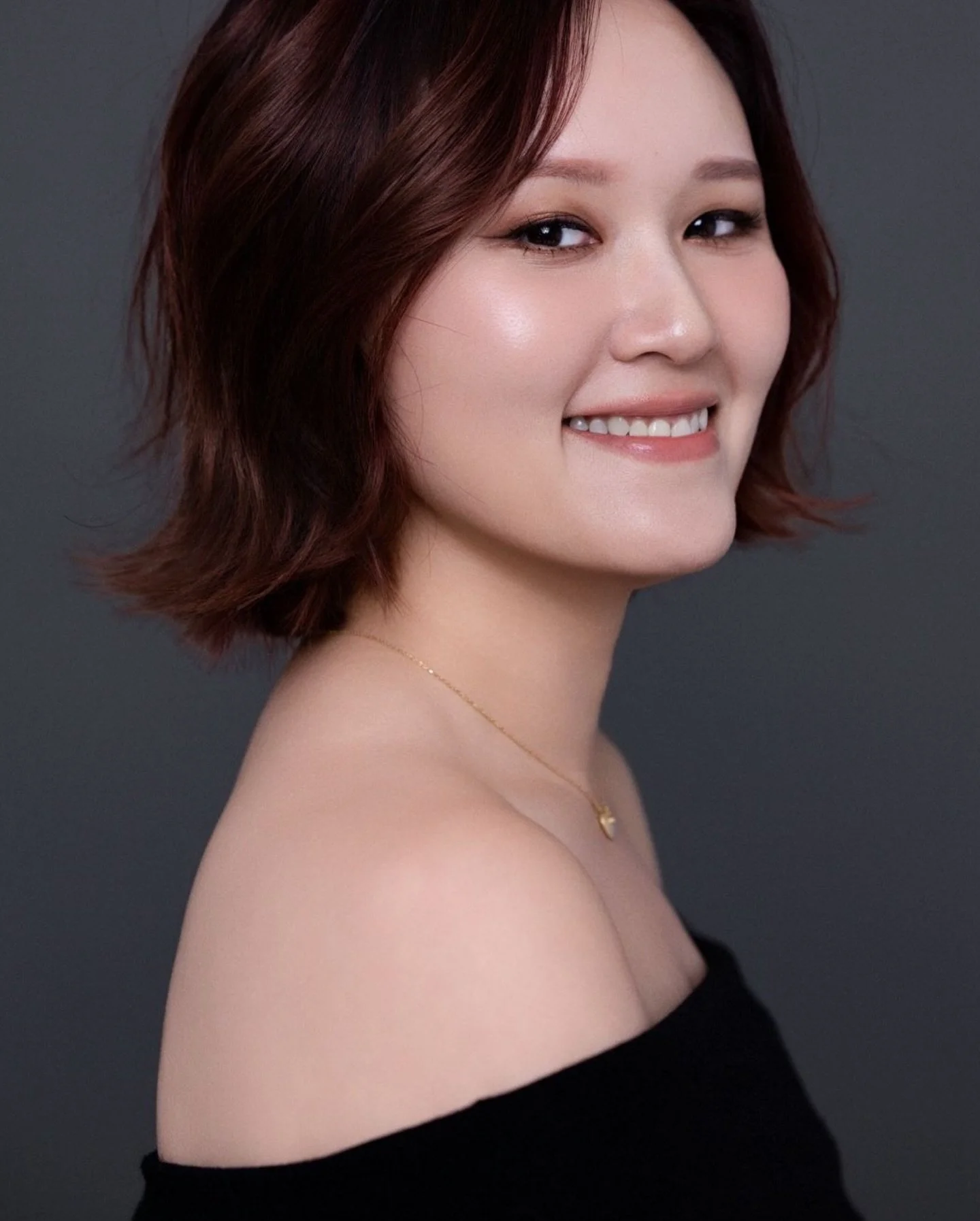 Who&rsquo;s this 🥹 but wow, October Seoul glow-up edition deserves a spot on the feed before 2025 🤩😂
It was so much fun! Many thanks to @leej_foto and @shinokisaenal 🥹

#SeoulGlowup #seouldiaries