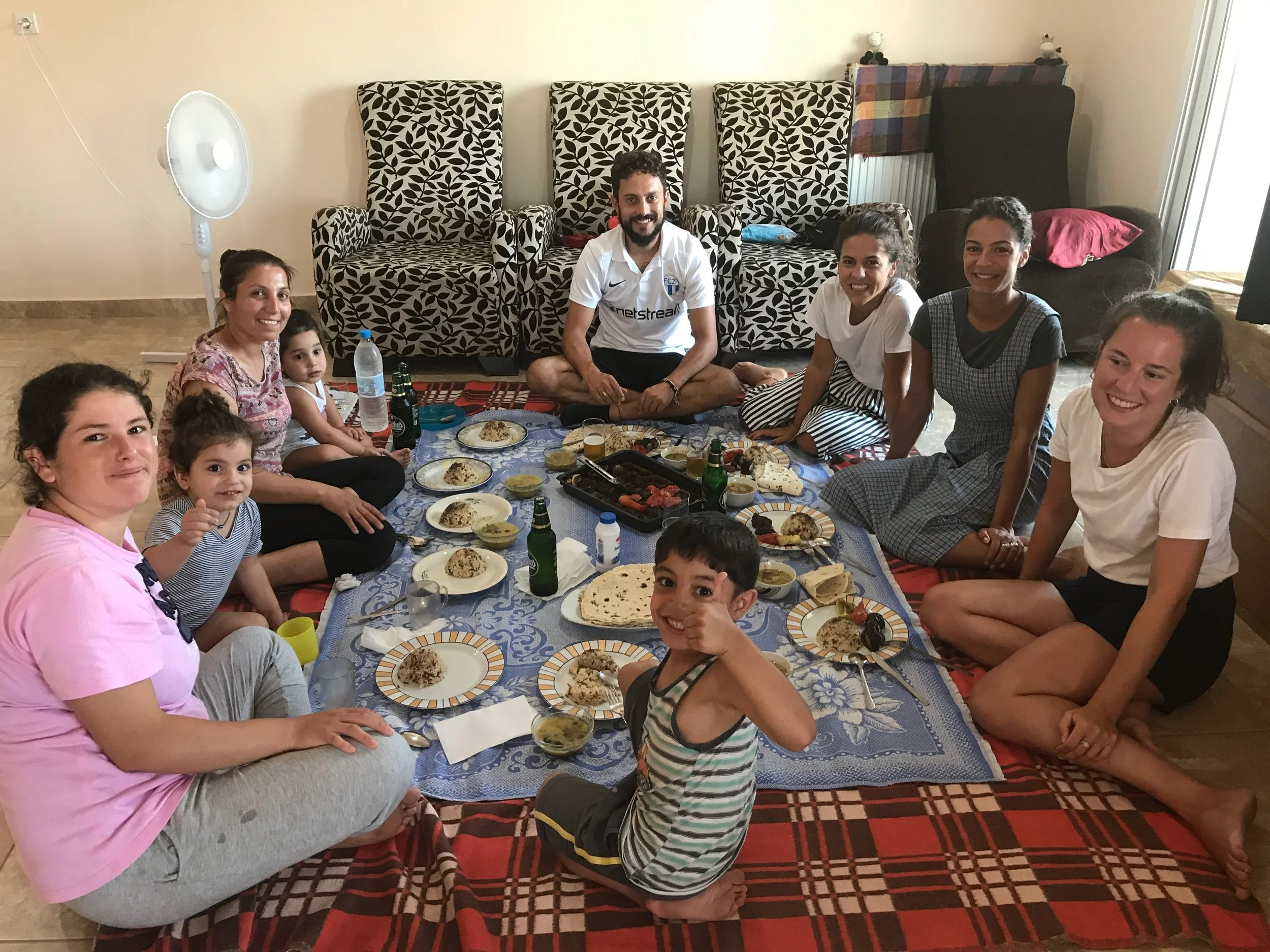 We had dinner with the Kurdish families two times and we grew really fond of them. We will stay in touch with them and keep updated with their further journey. 