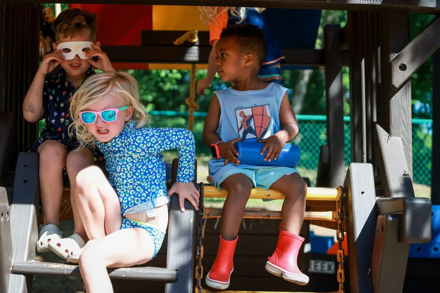 Our natural community spaces provide children with opportunities to develop essential social skills such as sharing, taking turns, resolving conflicts, and fostering empathy with peers. Engaging in activities that involve higher heights or increased 