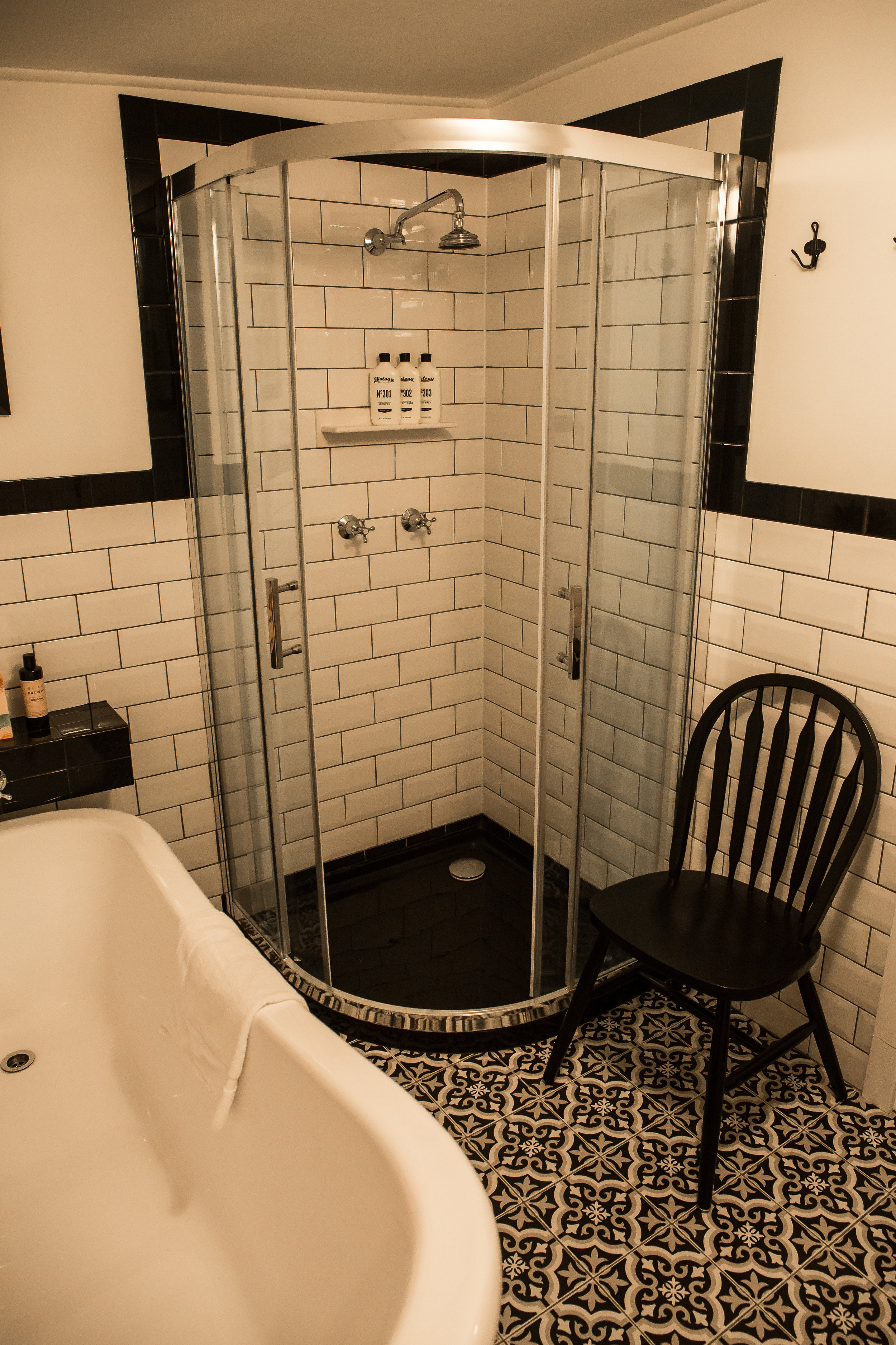 Ensuite 1 (with Bath)
