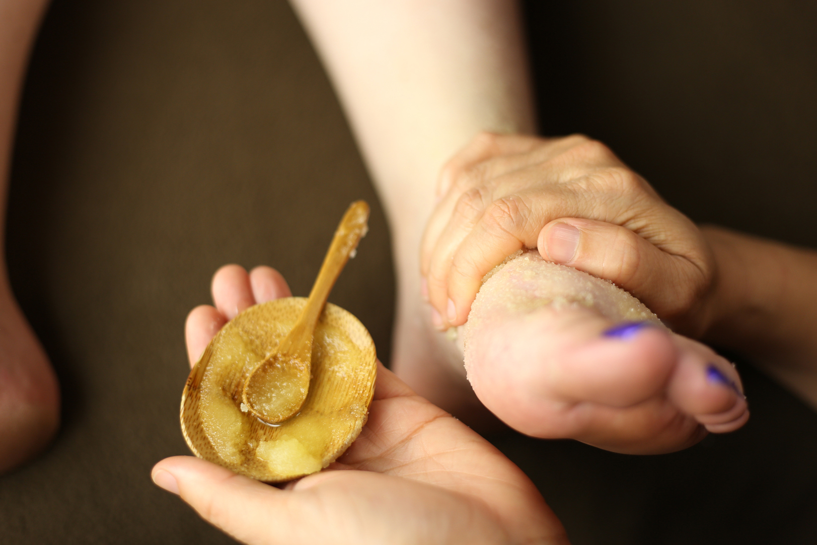FOOT SCRUB Exfoliate your feet with our relaxing aromatherapy scrub. Includes massage and hot towel treatment. 30-minute session: $40