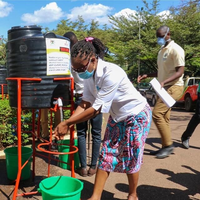 Repost @wateraidamerica
・・・
Your #COVID19  Emergency Appeal donations in action! This photo, taken yesterday in Malawi, shows a @wateraidmalawi handwashing station operated by foot pedal which cuts down on the need to touch surfaces. Simple yet effec