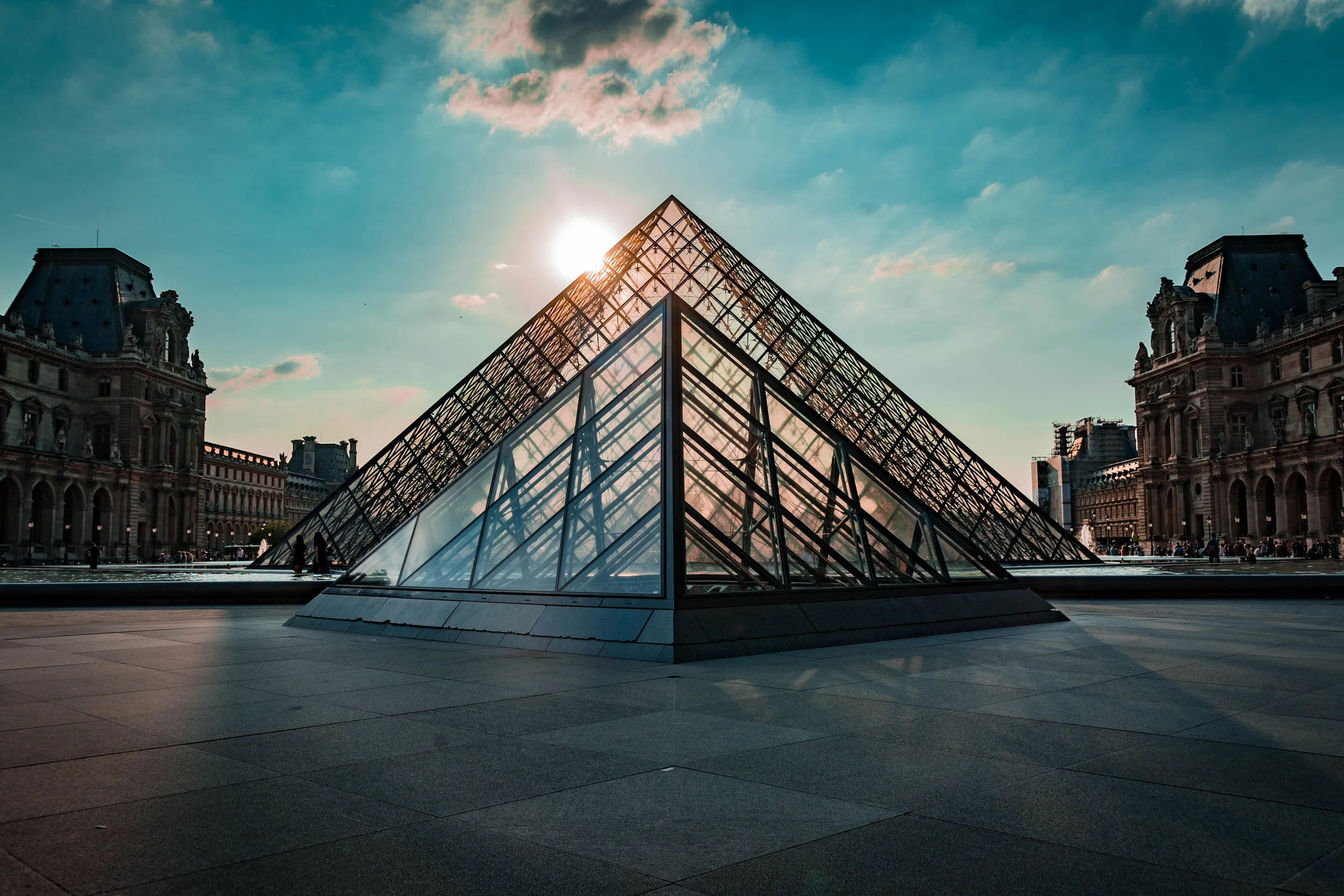 Louvre.jpg