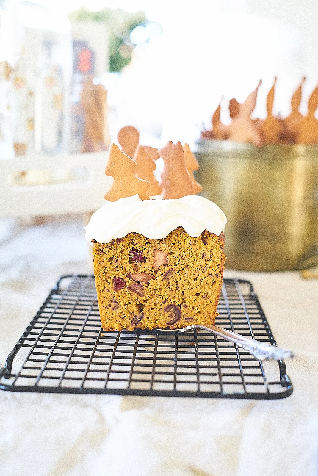 Festive pumpkin cake