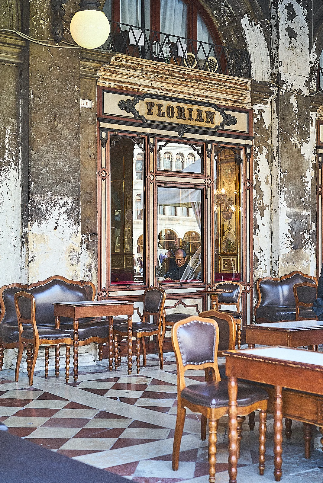 Like the Venetians do. Florian 