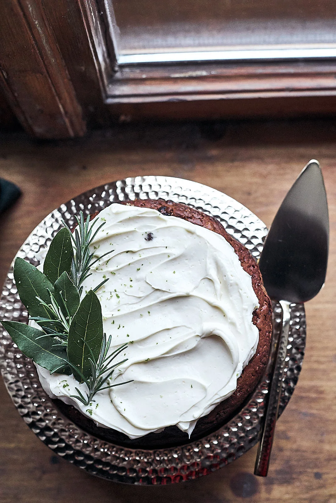 Cranberry and almond christmas cake