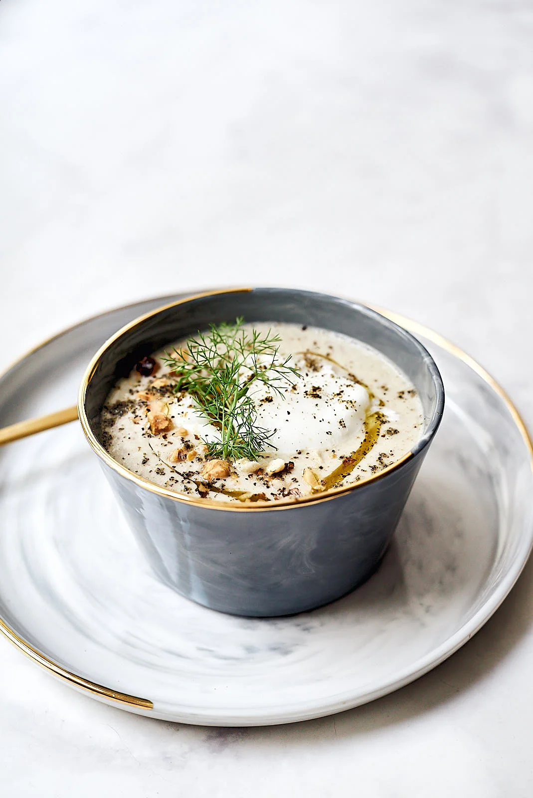 White asparagus cream soup