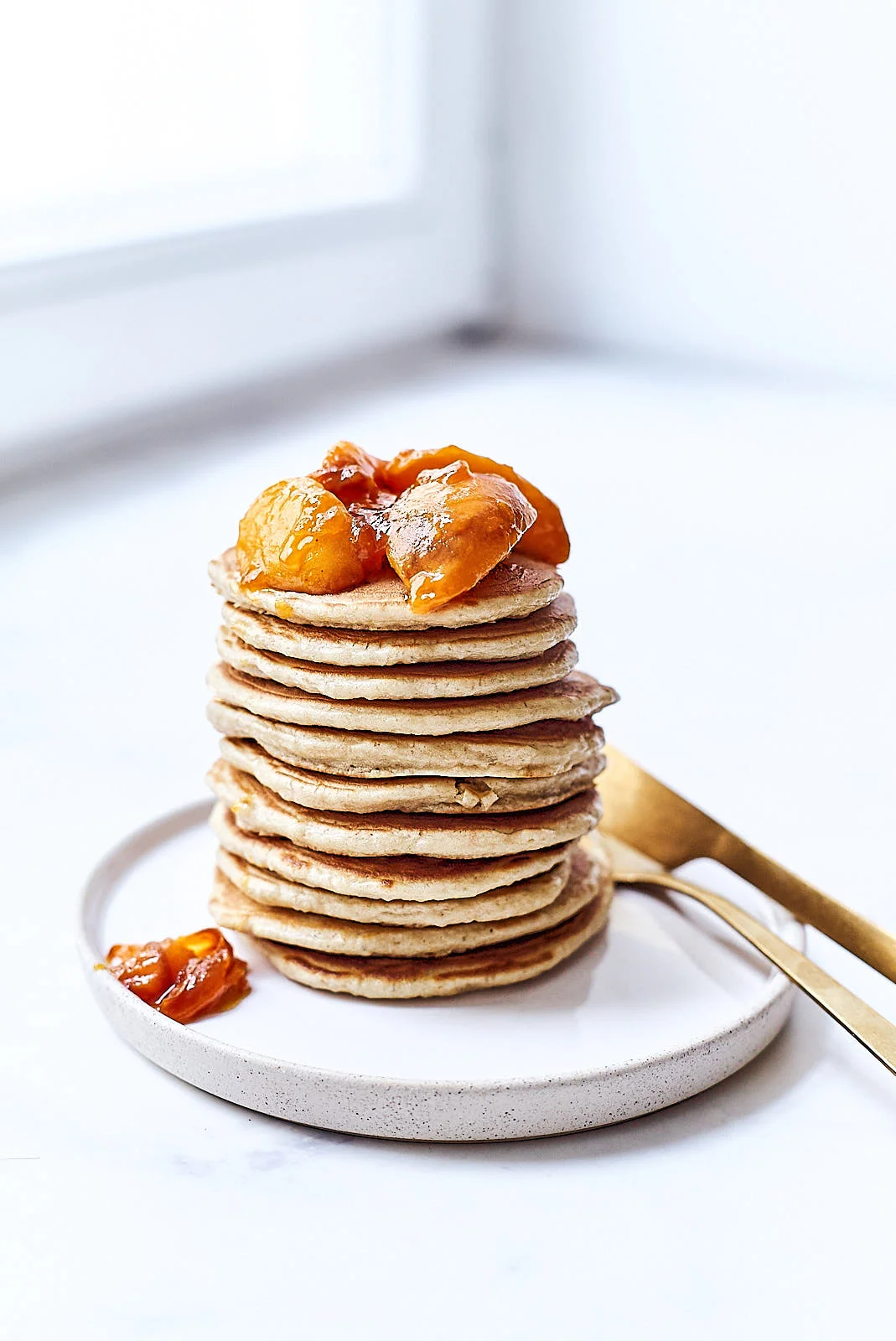 Almond pancakes with apricots
