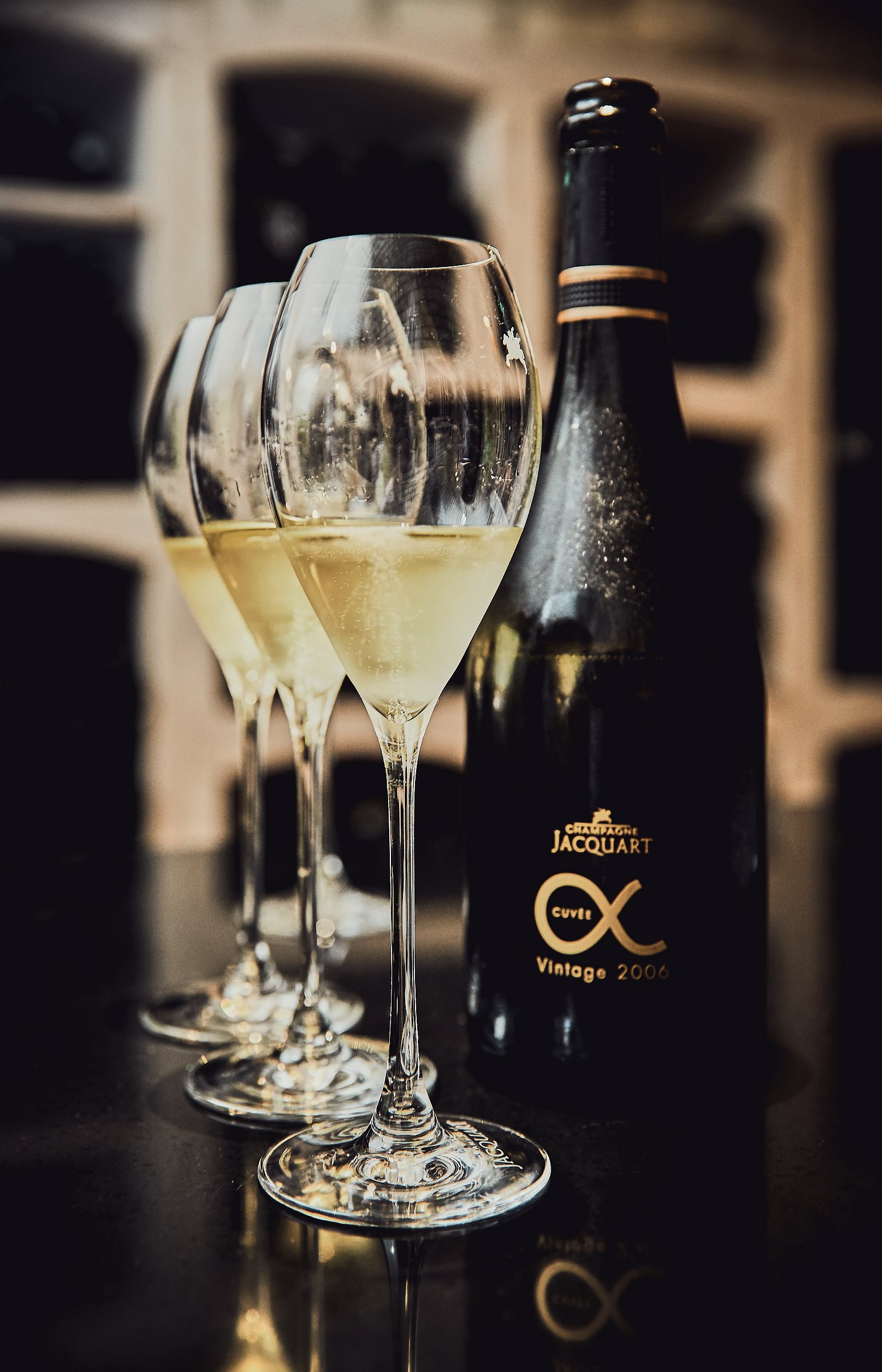 Jacquart. From 30 to nearly 2000