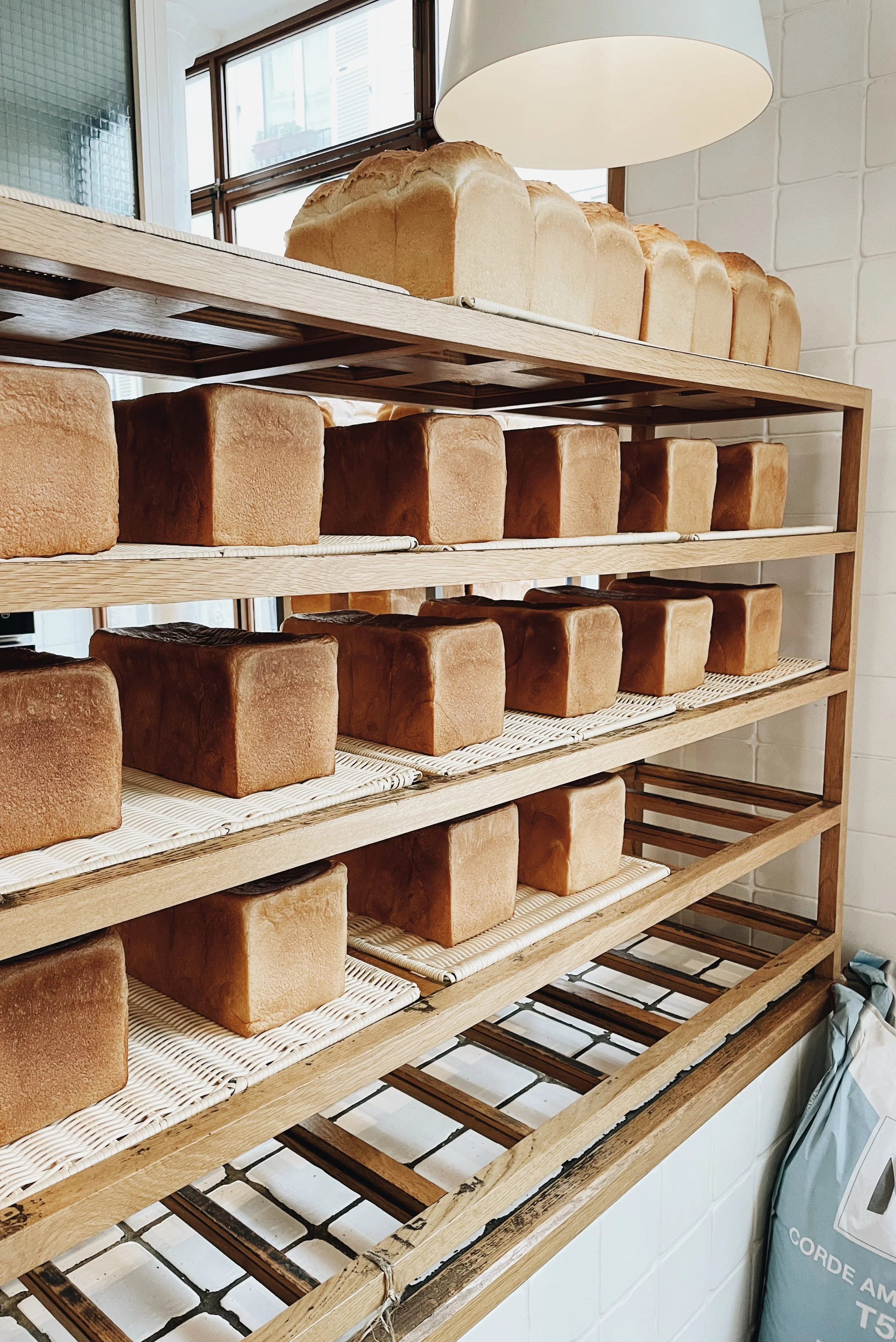 Paris. Carré Pain De Mie. 