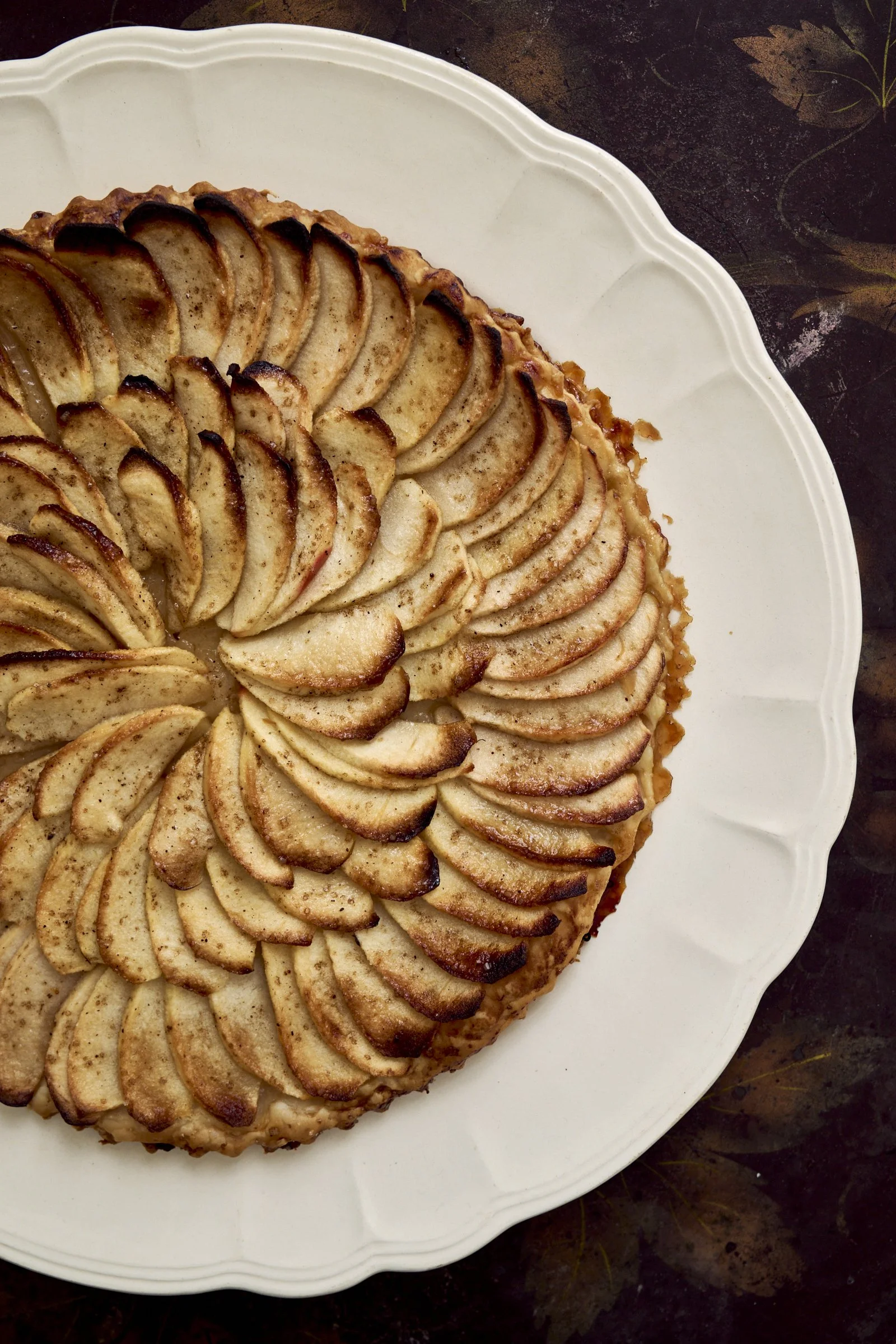 Thin apple tarts
