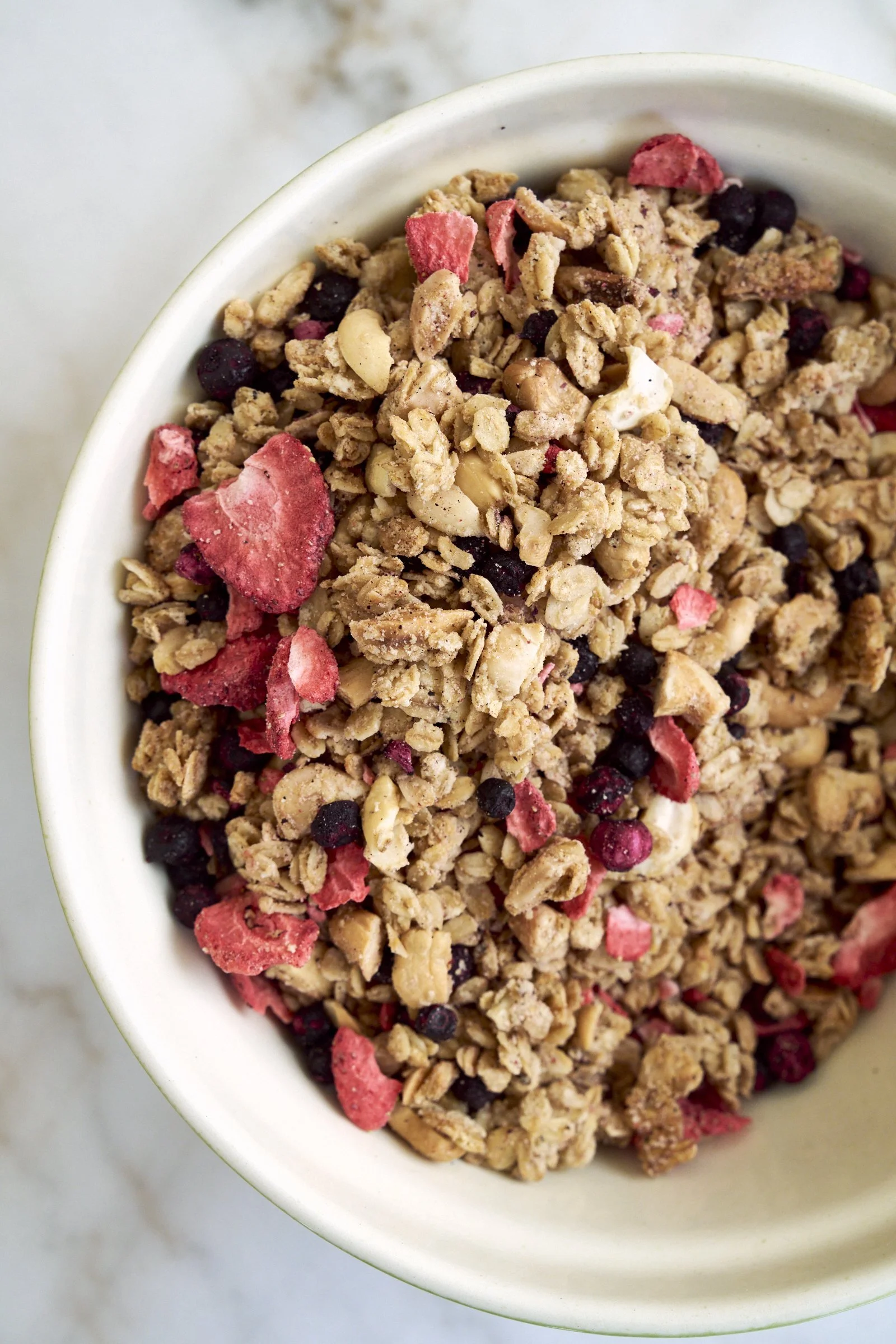 Maple and nut granola