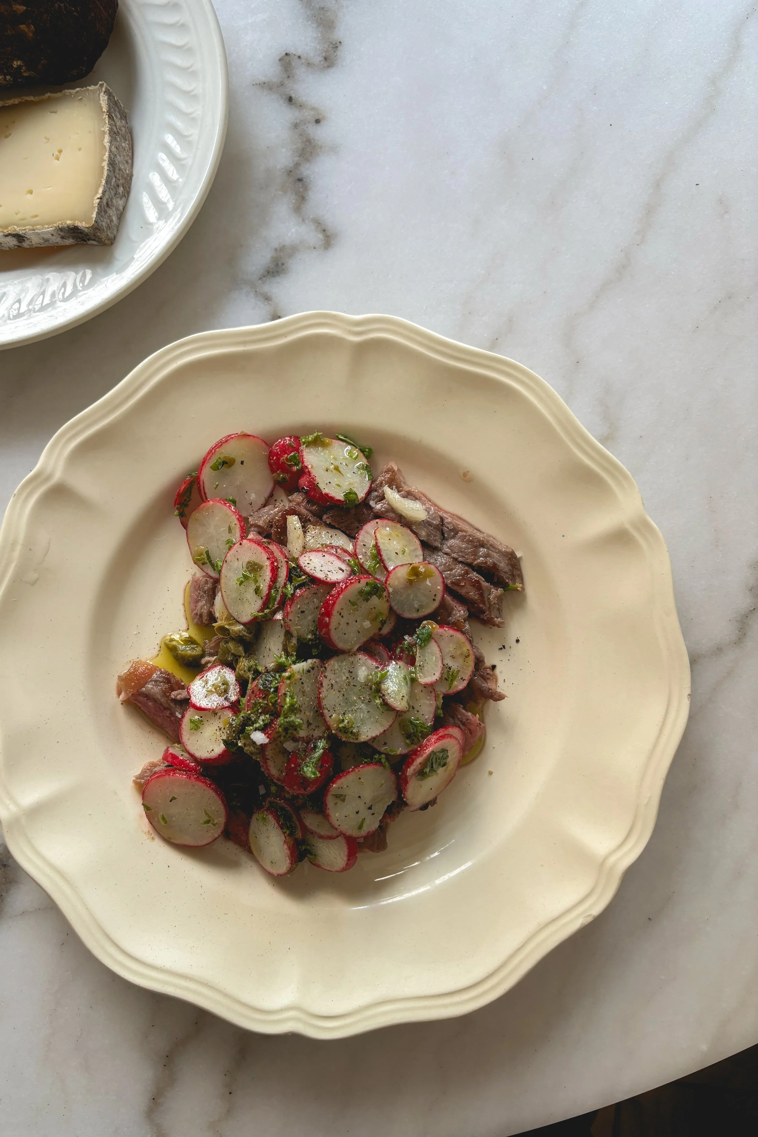 Dinnr for 1. Minute steak with radishes and capers