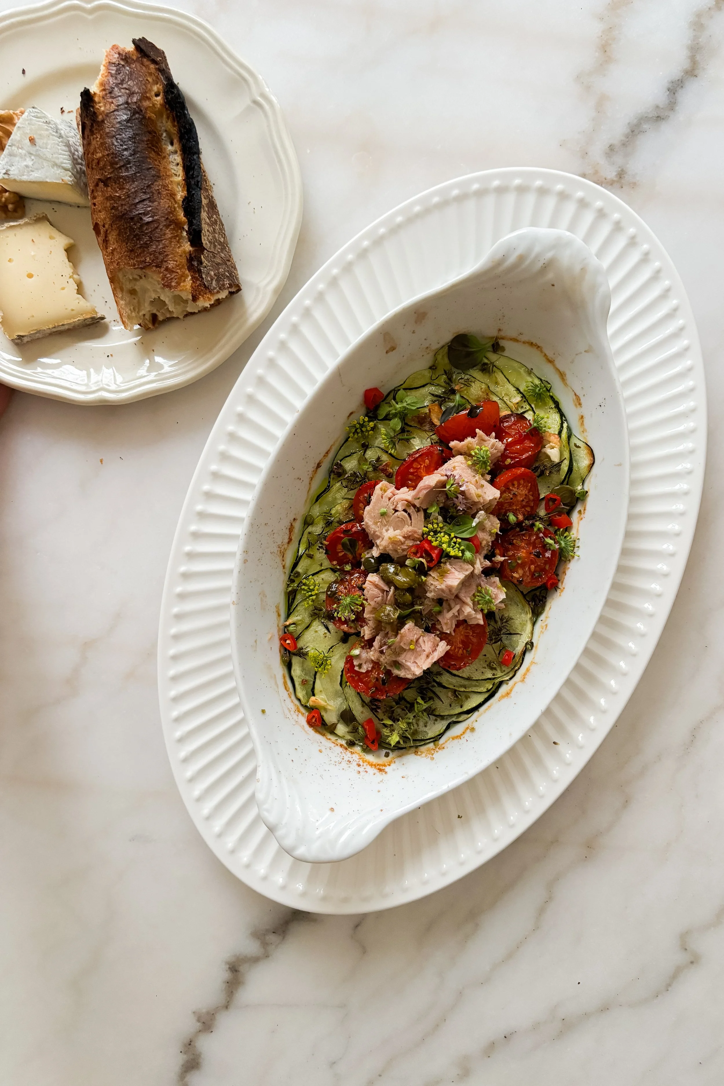 Dinner for 1. Courgette and tomato plate with tuna