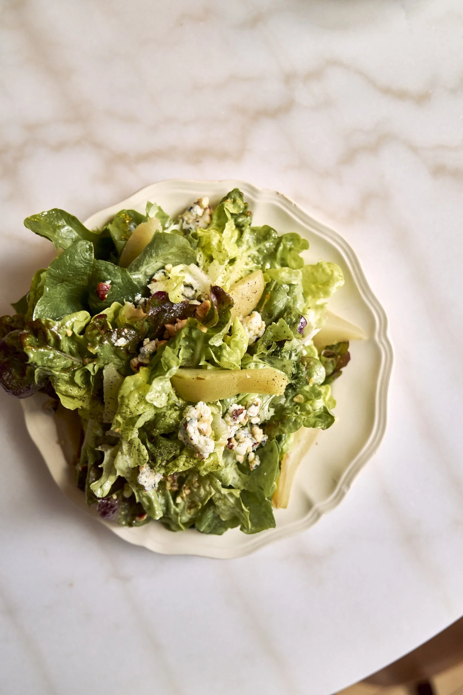 Pear and blue cheese salad