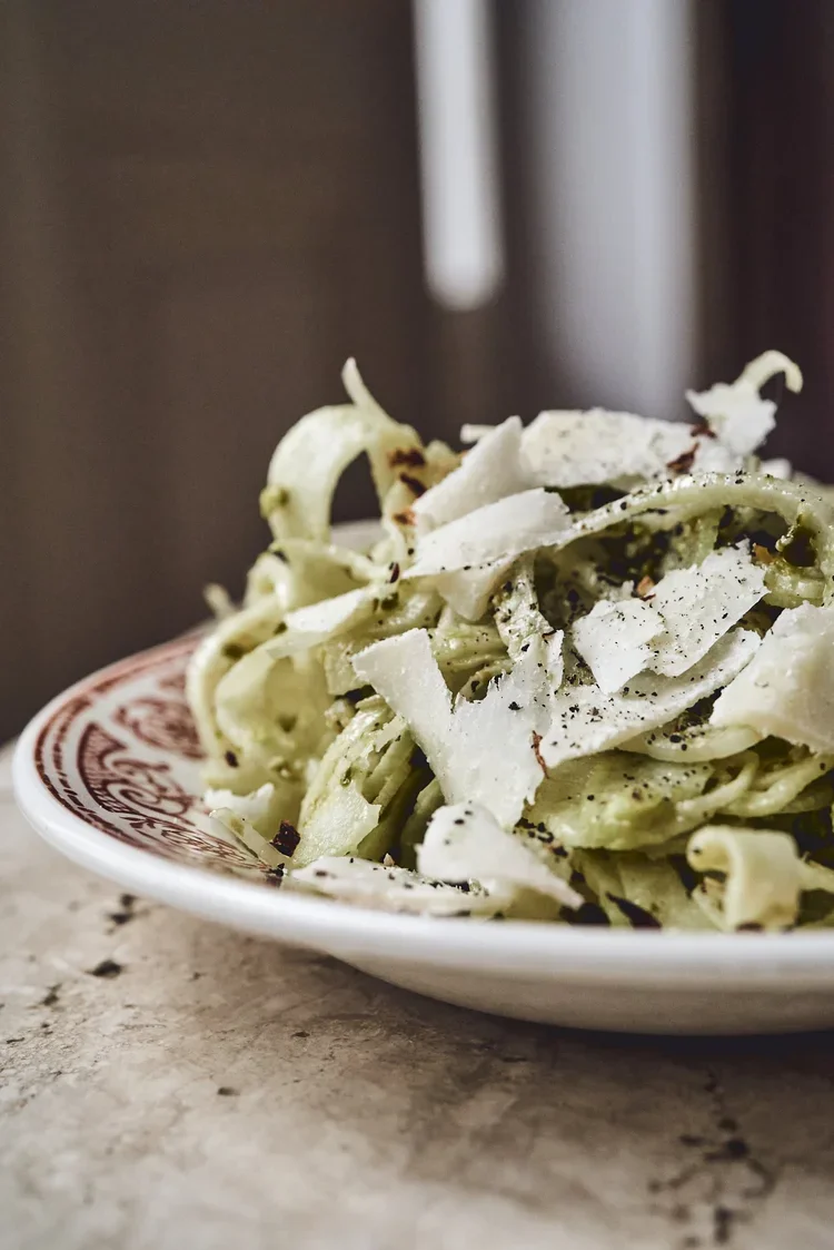 Fennel and pistachio salad