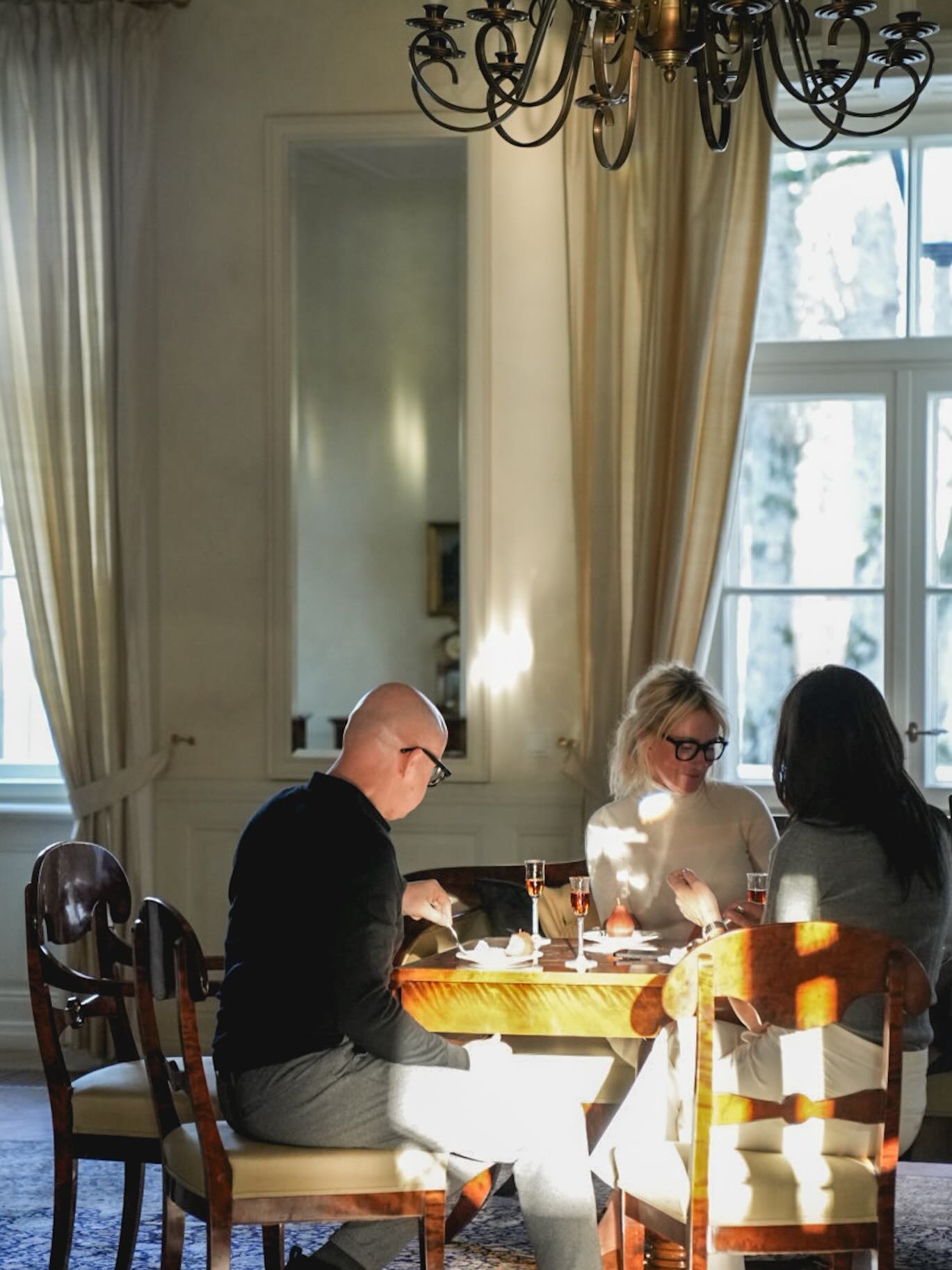 Day two. A morning practice learning about one&rsquo;s body and life&rsquo;s rhythms, lunch with crunchy and cheesy croque monsieur, a seafood platter and cr&eacute;mant &mdash; followed by my Christmas wreath masterclass. The day ended with a dinner