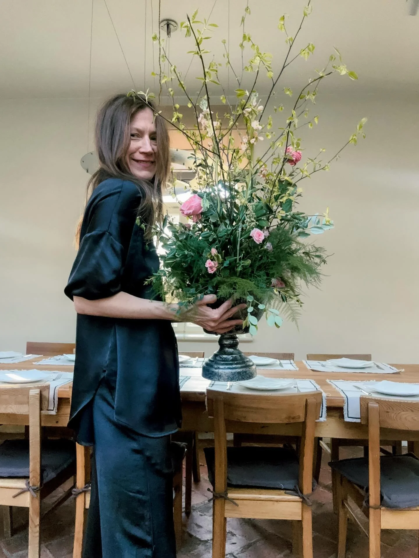 Day two. Of love, magic, laughter, cooking, learning (about coffee and cacao and functional mushrooms), and simply being. And making me cry twice, as we didn&rsquo;t only do all of that, but also had an amazing, petite concert from my dear Linda and 