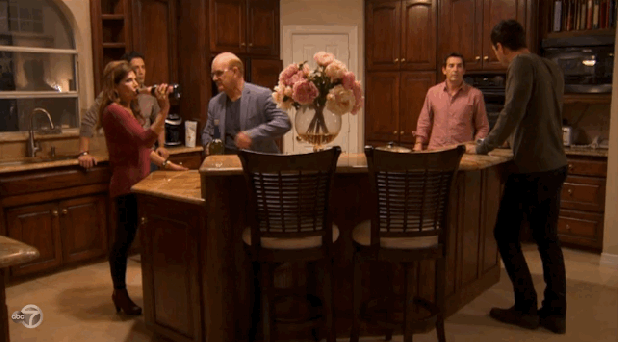 bachelor-week8-momchugging2-2.gif