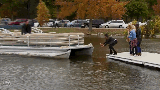 the-bachelor-week7-4-39.gif