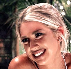 tumblr_nza0f05fm81untprdo3_250.gif