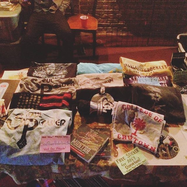 Go check at dev the dude at music farm tonight and stop by the soul power table if you have a chance and say hello to the lovely @turq_themermaid . Also giving a donation would be nice!