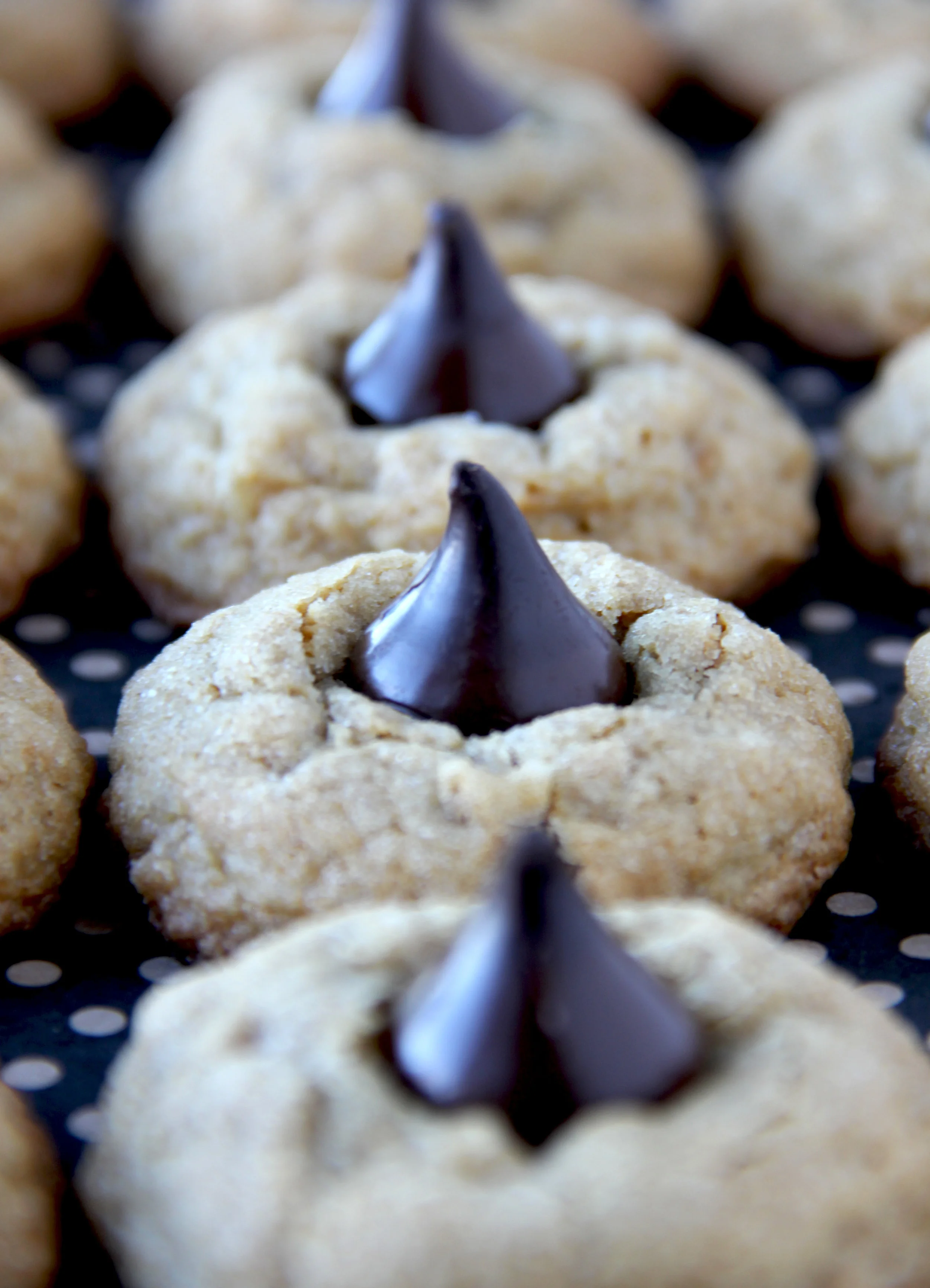 peanut butter kisses 9.jpg