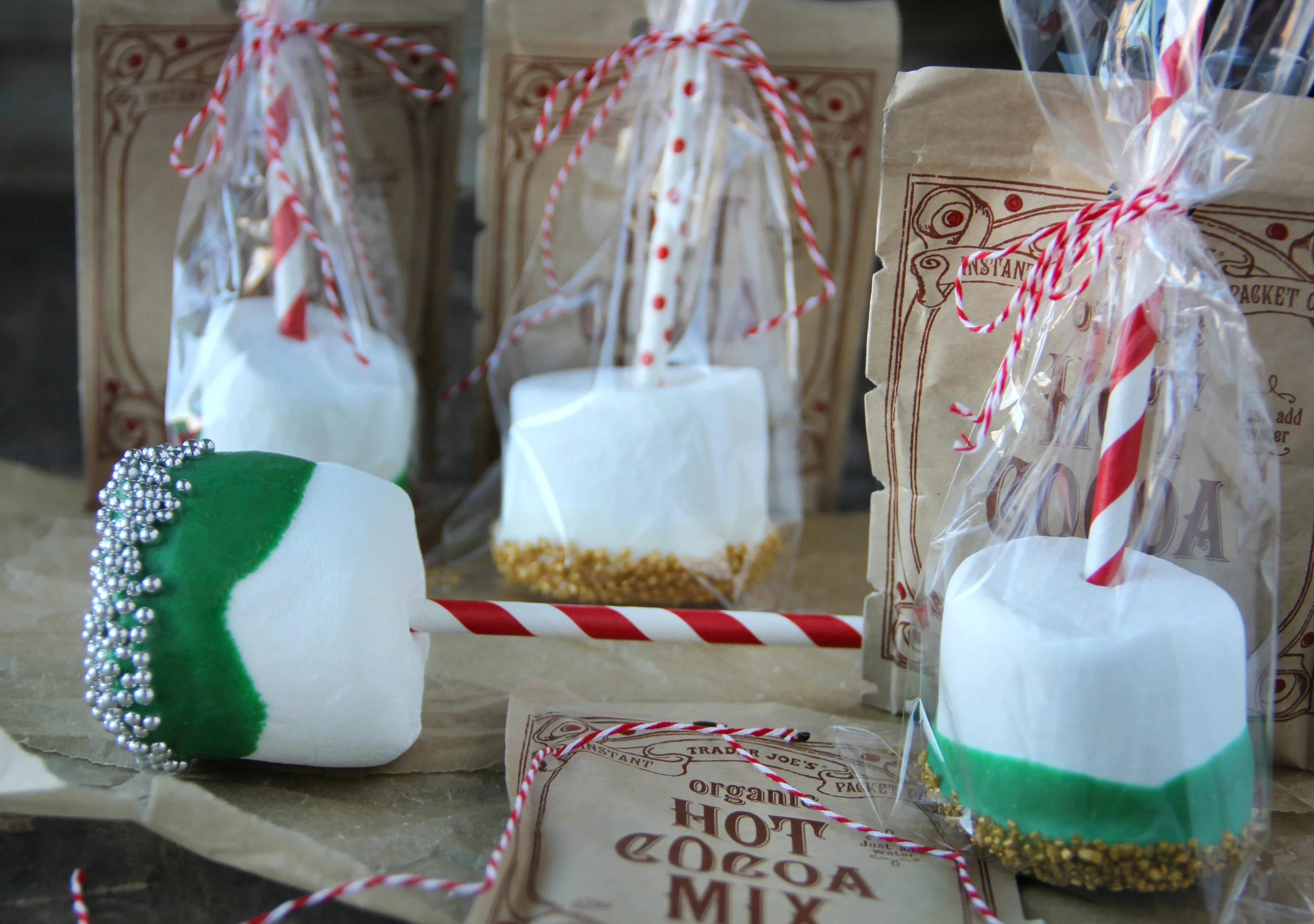 Chocolate Dipped Marshmallows&nbsp;
