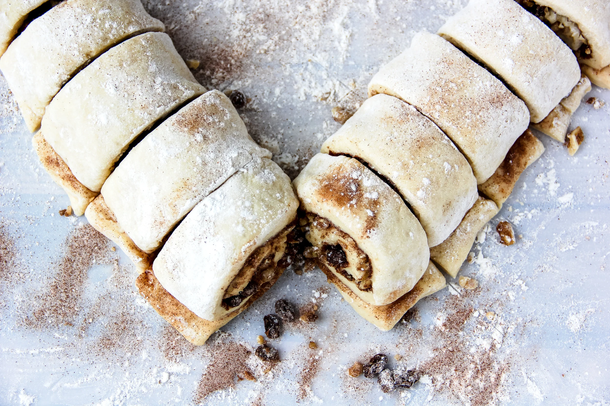 cinnamon rolls 1.jpg