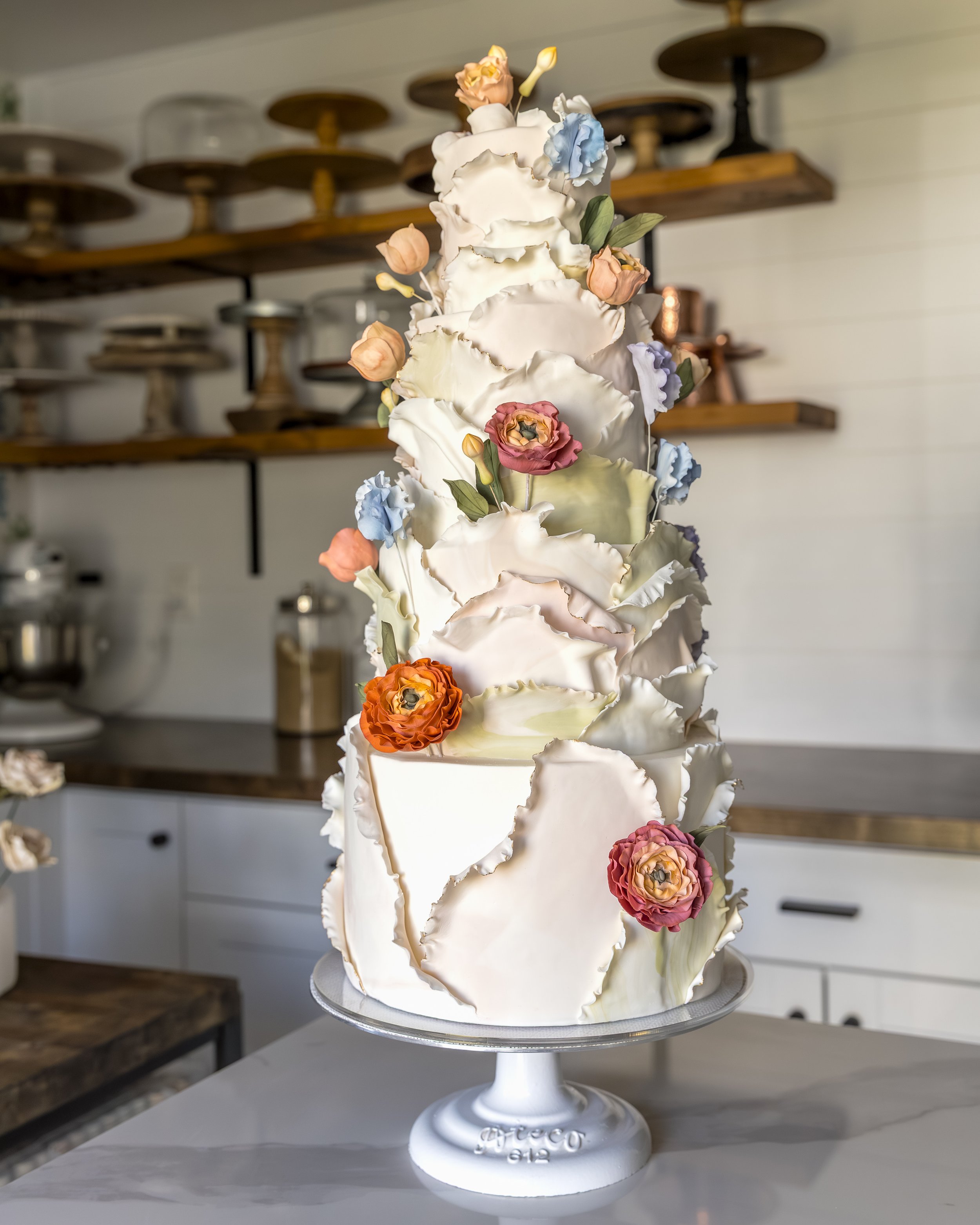 Ranunculous Cake-1.jpg