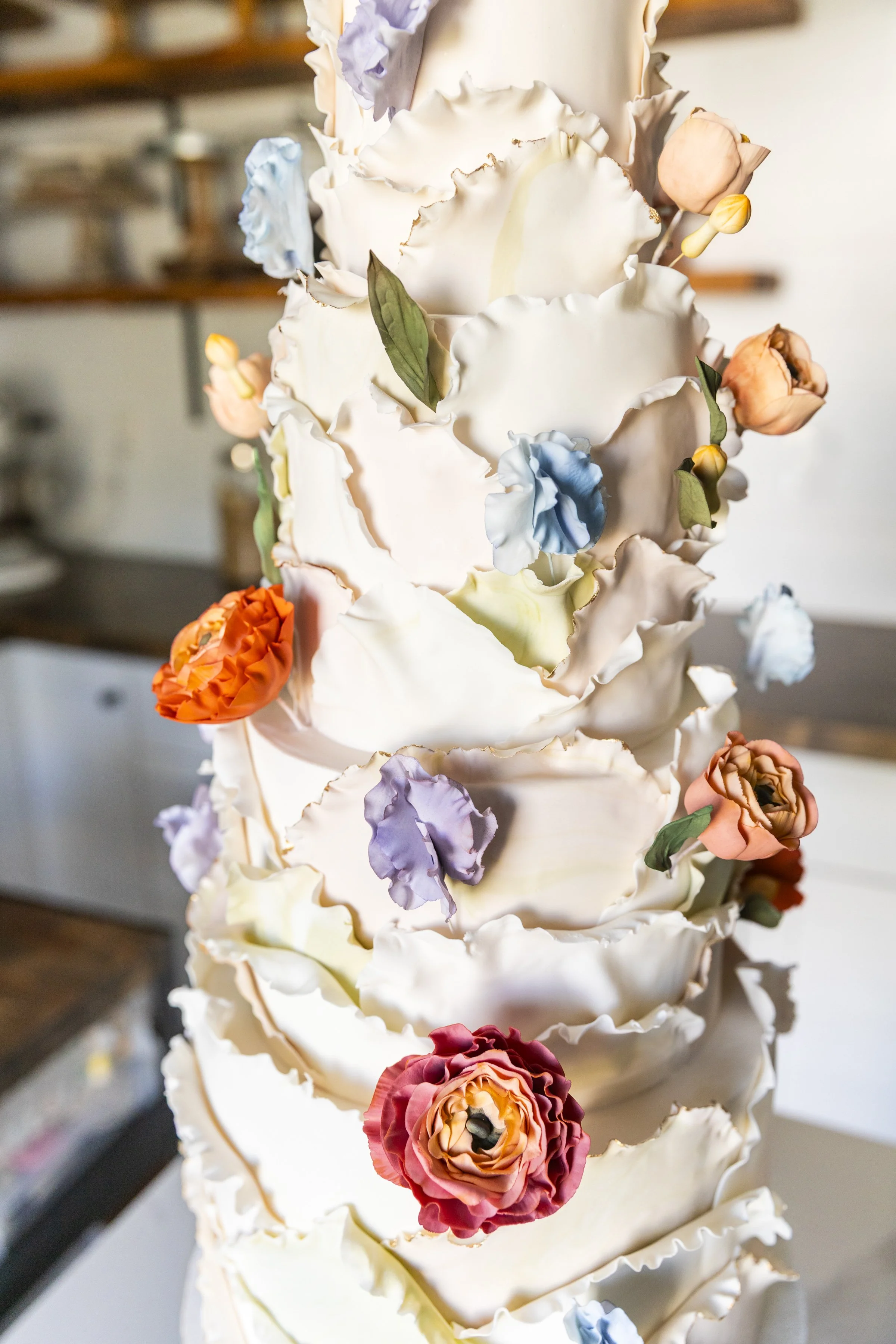 Ranunculous Cake-3.jpg