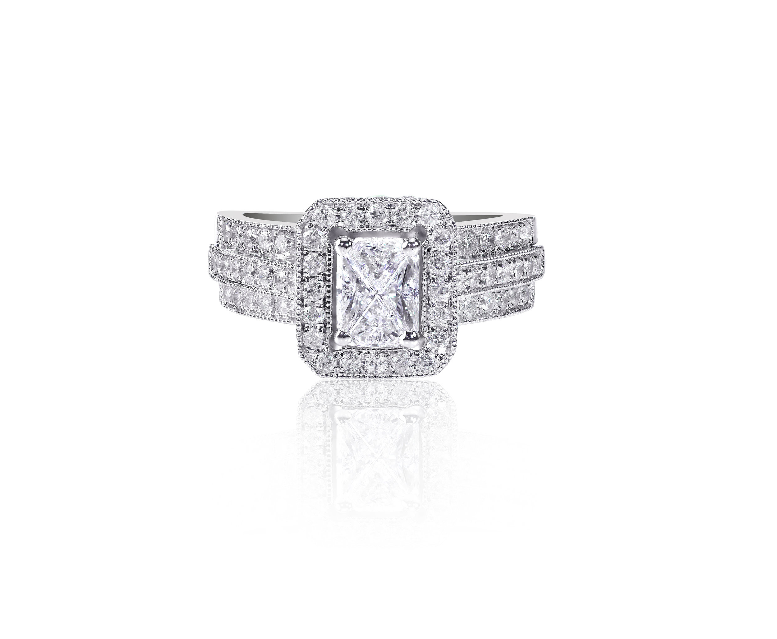 Cushion Cut Diamond Engagement Set