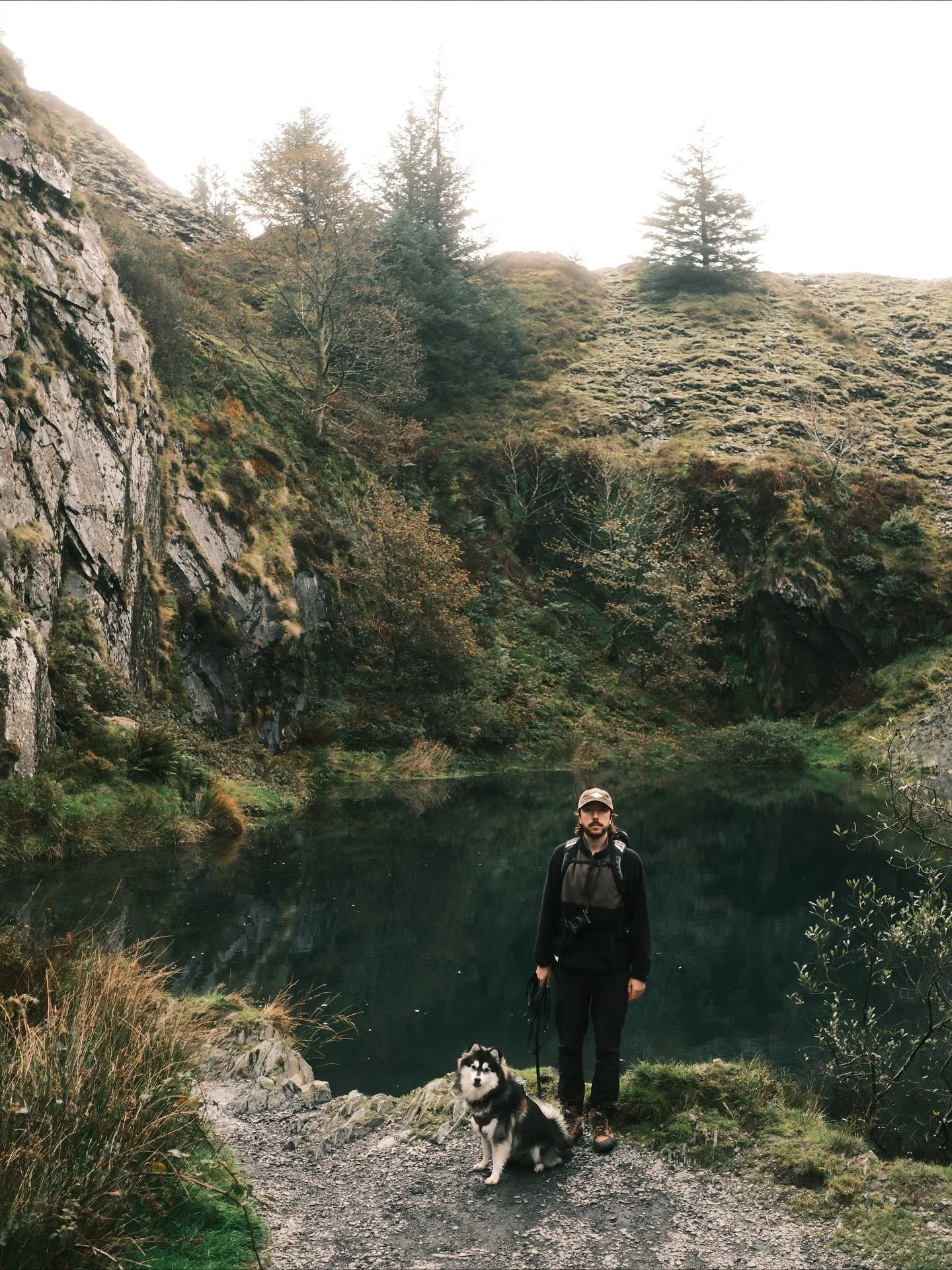 As a somewhat neurotic planner, I wanted to take a bit of a break from any form of structure during out Pembrokeshire trip. No set schedule (who needs alarm clocks when you have a dog), no tick list of places to explore. The only plan I had was utili