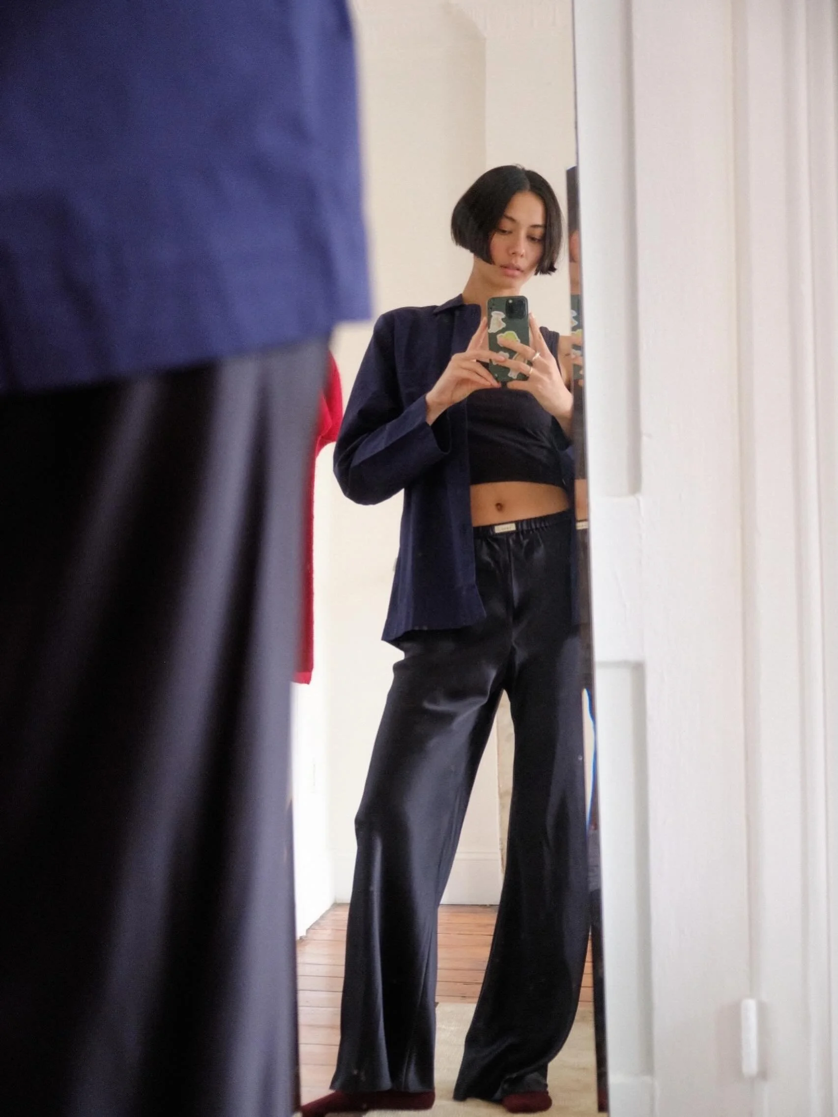 Absolutely living in our Comme Si silk pants.

Photo @drewescriva 
Model @gao.0_____ 
@commesi pants