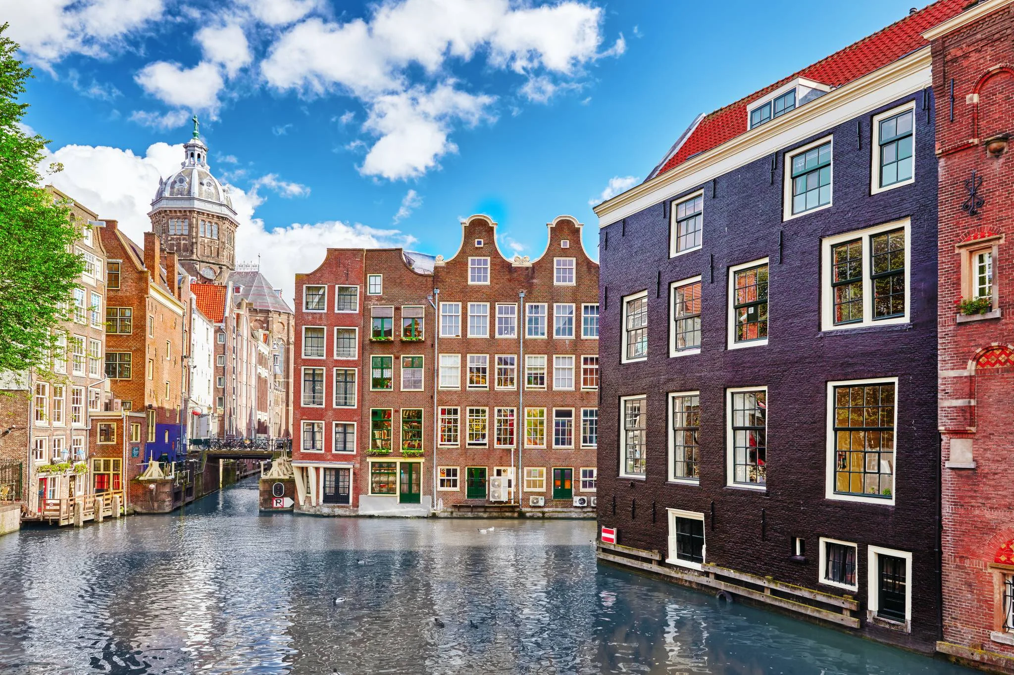Awesome Amsterdam canals and architecture