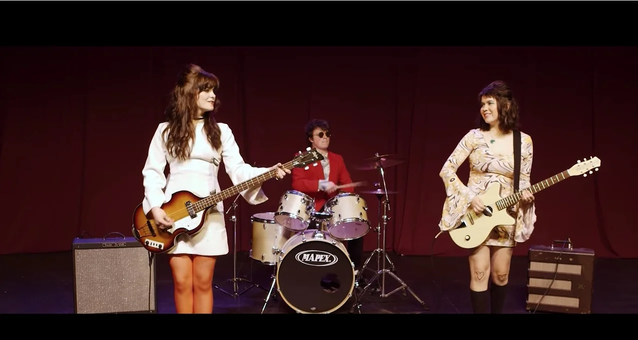 Skating Polly - Queen For A Day