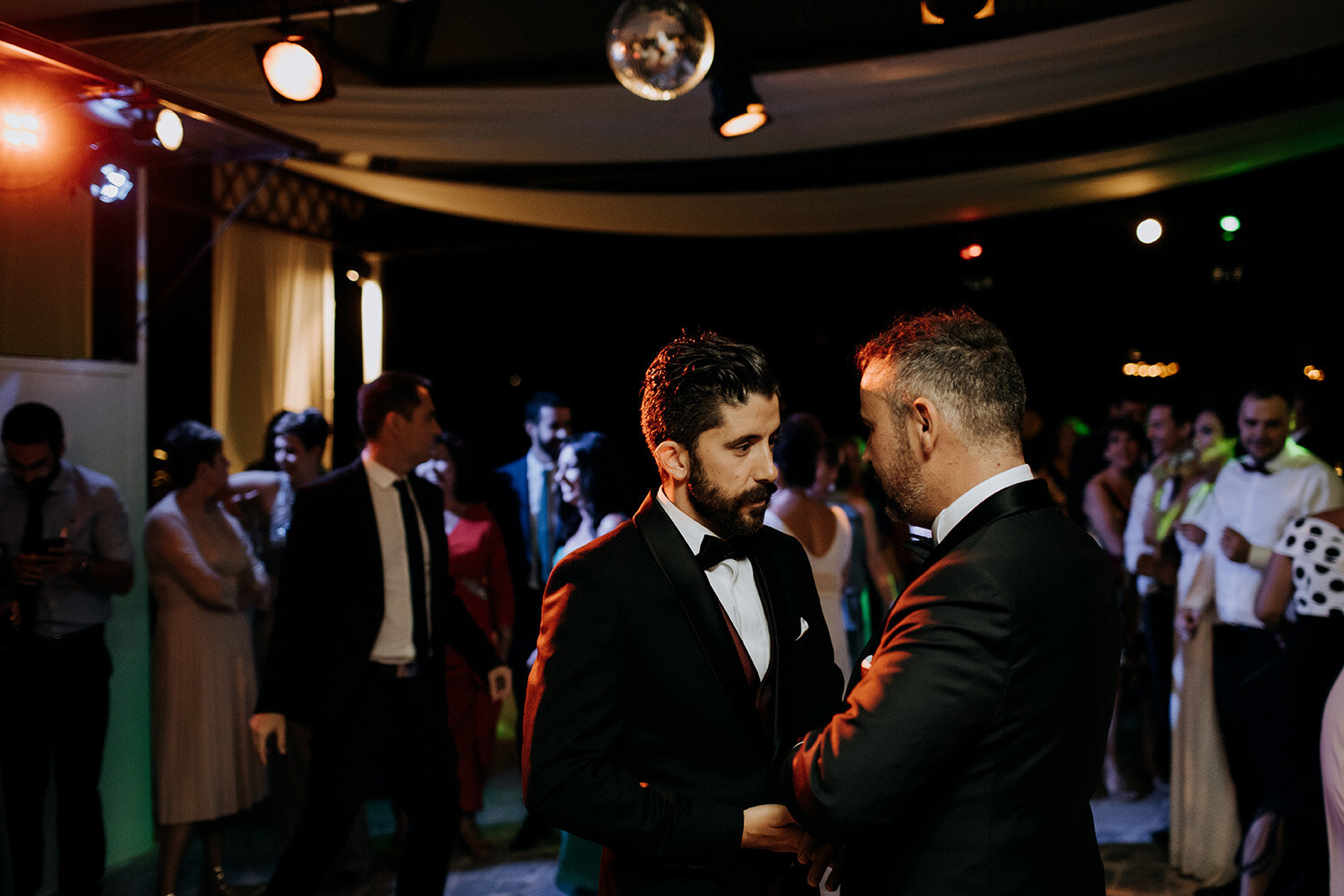 111_Jose_Reyes_boda_pareja_gay_lgtb_wedding_chicos_Zaragoza_Granada_love_forografo_bodas.jpg